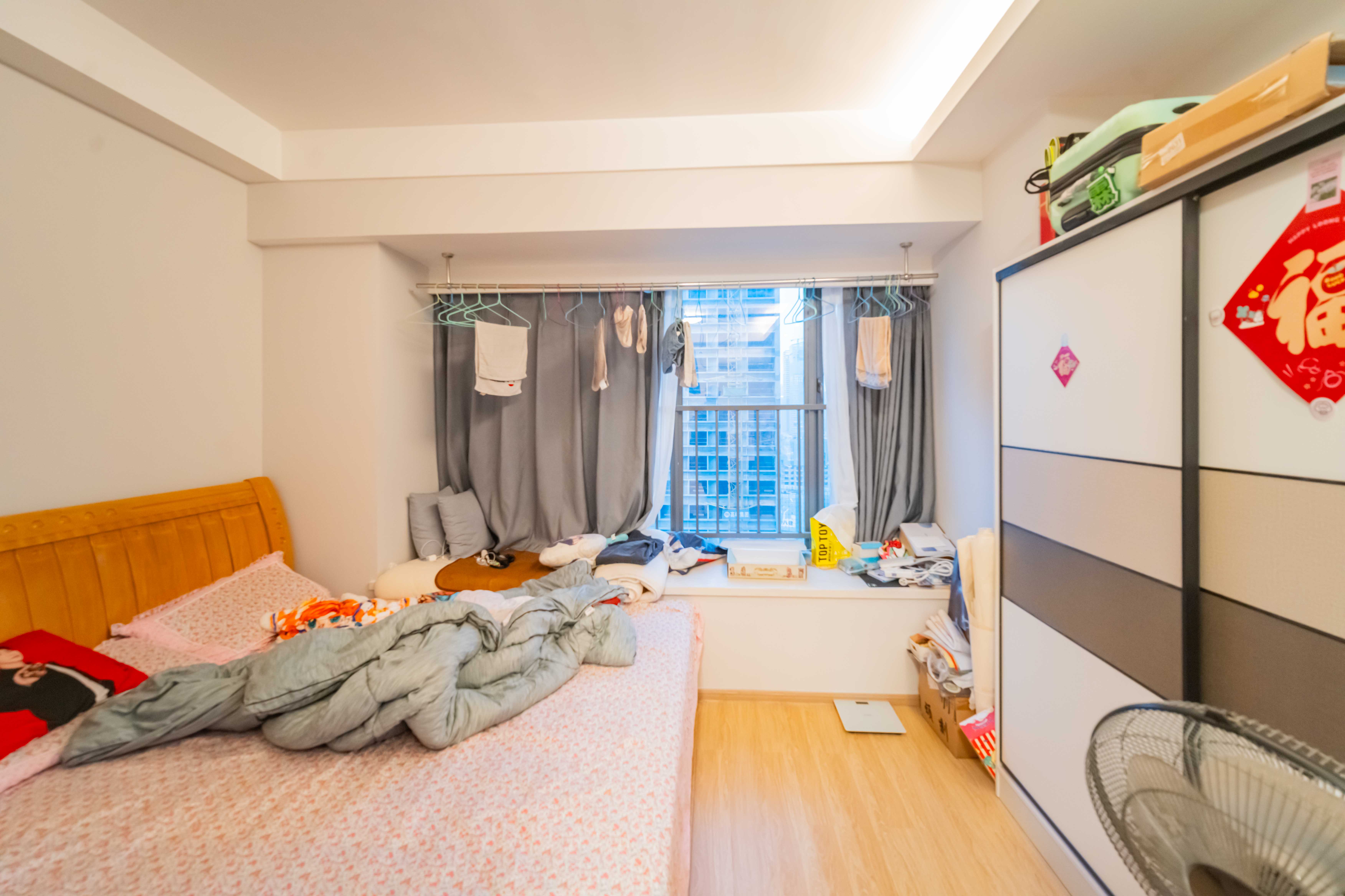 佳兆业云顶都汇 1室1厅1卫 28.0万 佳兆业云顶都汇 1室1厅1卫 28.0万客厅