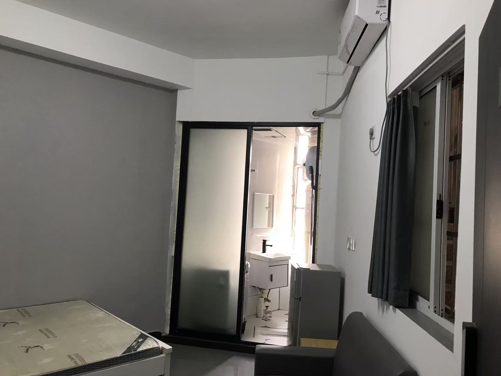 龙塘安置区(龙塘小区) 1室0厅1卫 700.0元/月 龙塘安置区(龙塘小区) 1室0厅1卫 700.0元/月室内图