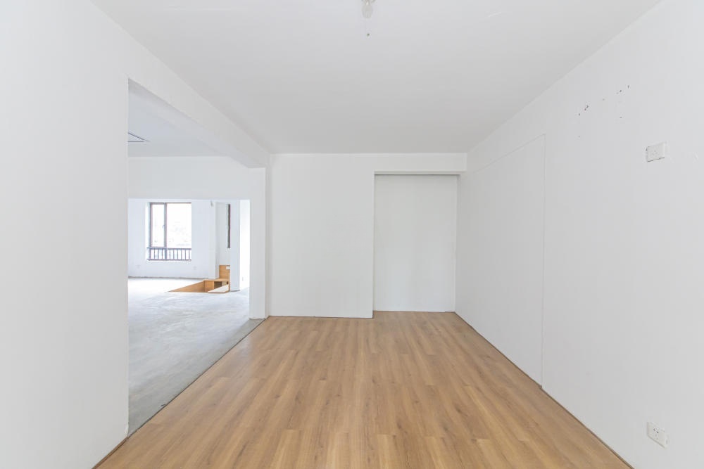 鑫远悦城(鑫远悦时代)  3室2厅2卫    2000.0元/月 鑫远悦城(鑫远悦时代)  3室2厅2卫    2000.0元/月室内图