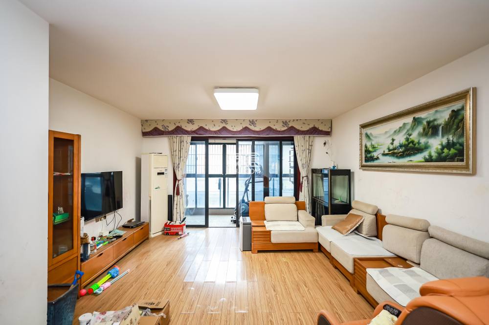 永祺西京  4室2厅2卫    175.0万