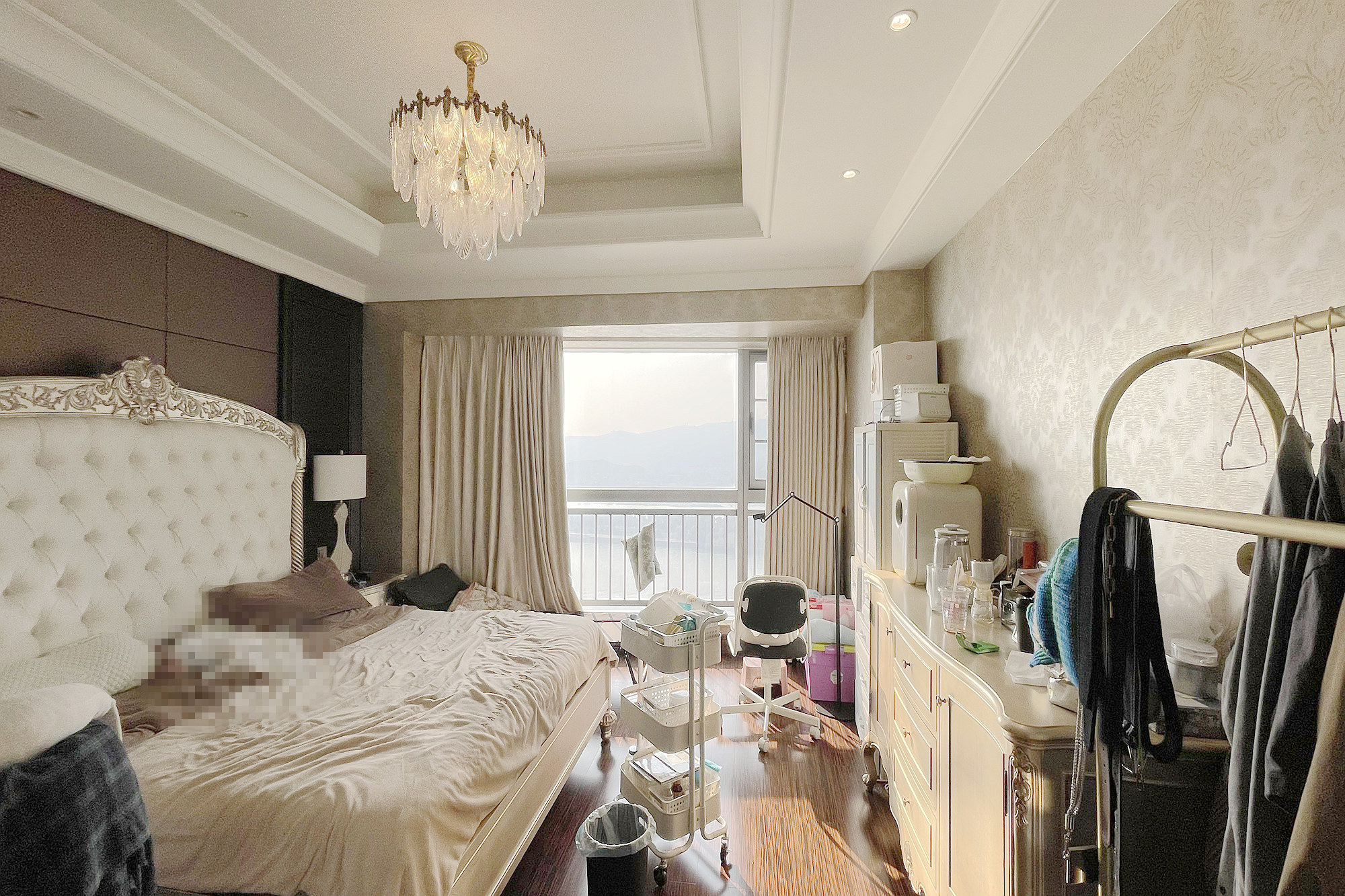 华远隆玺  3室2厅3卫    540.0万 华远隆玺  3室2厅3卫    540.0万卧室