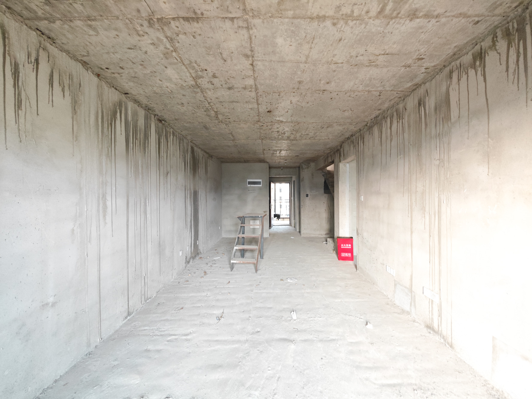 保利城(中航城国际社区、郡原美村) 3室2厅2卫 72.8万 保利城(中航城国际社区、郡原美村) 3室2厅2卫 72.8万客厅