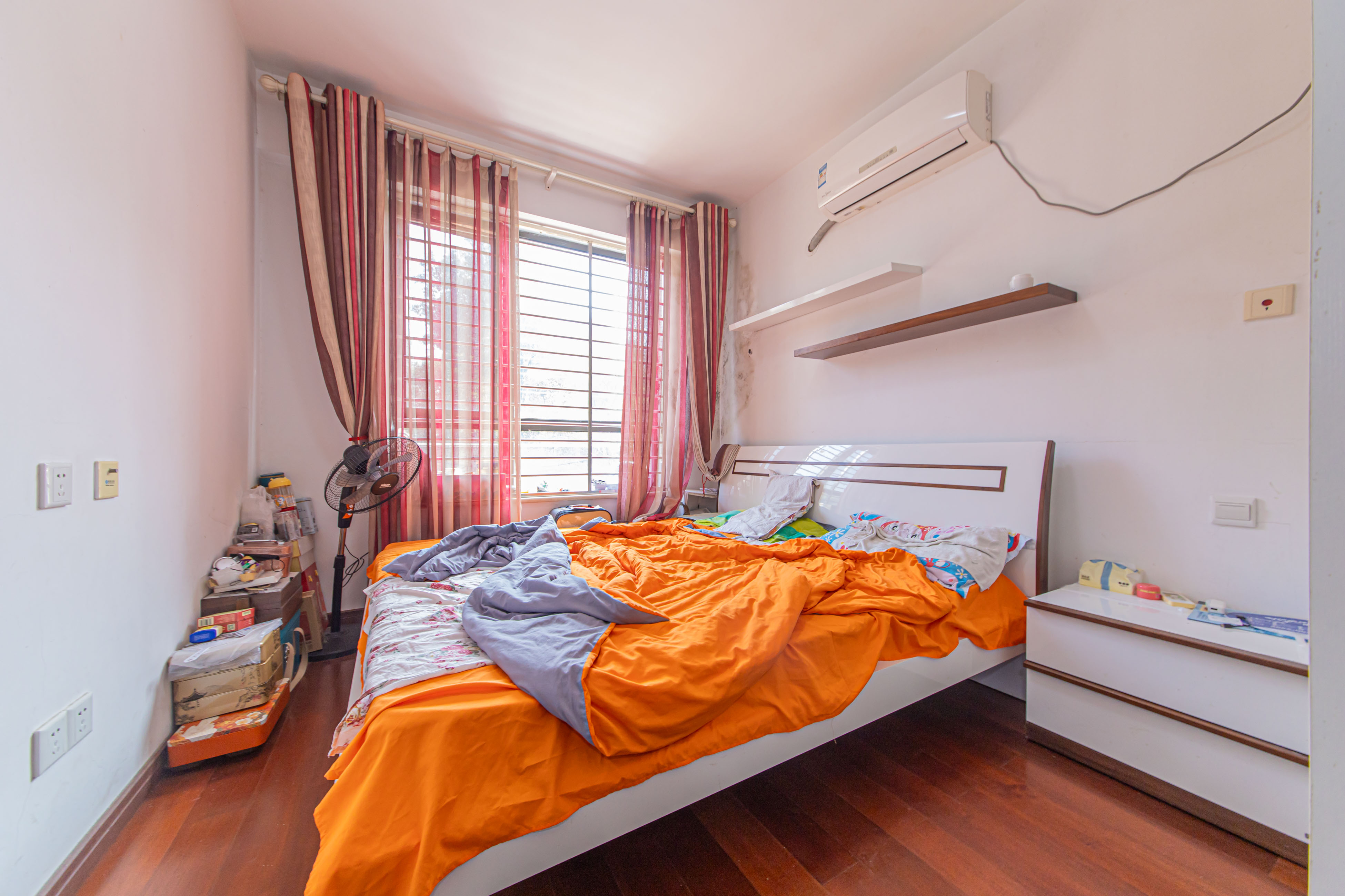 绿地公馆(绿地名邸) 1室1厅1卫 67.0万 绿地公馆(绿地名邸) 1室1厅1卫 67.0万卧室