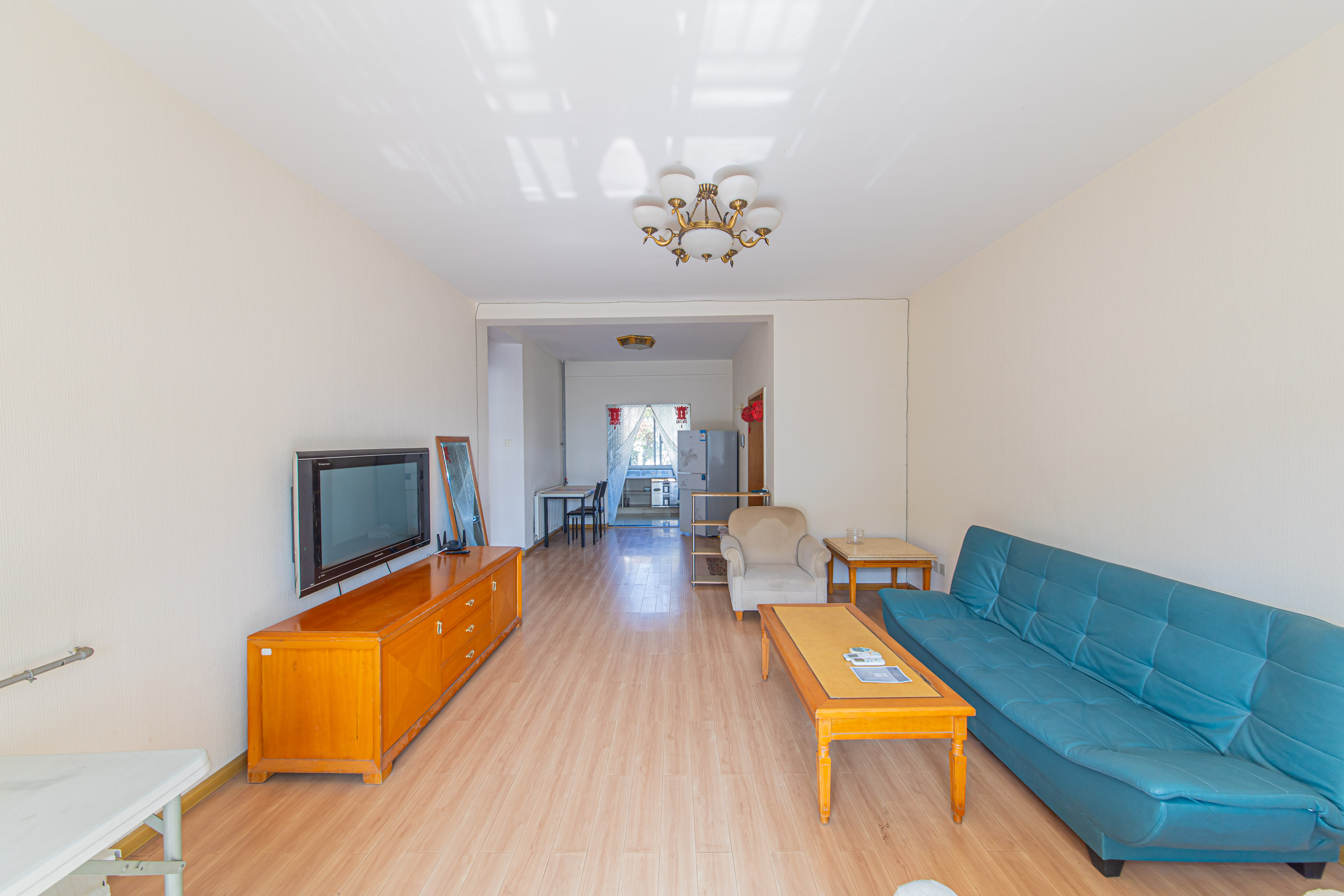 九峰小区(一二三四区)  3室2厅2卫    168.8万 九峰小区(一二三四区)  3室2厅2卫    168.8万