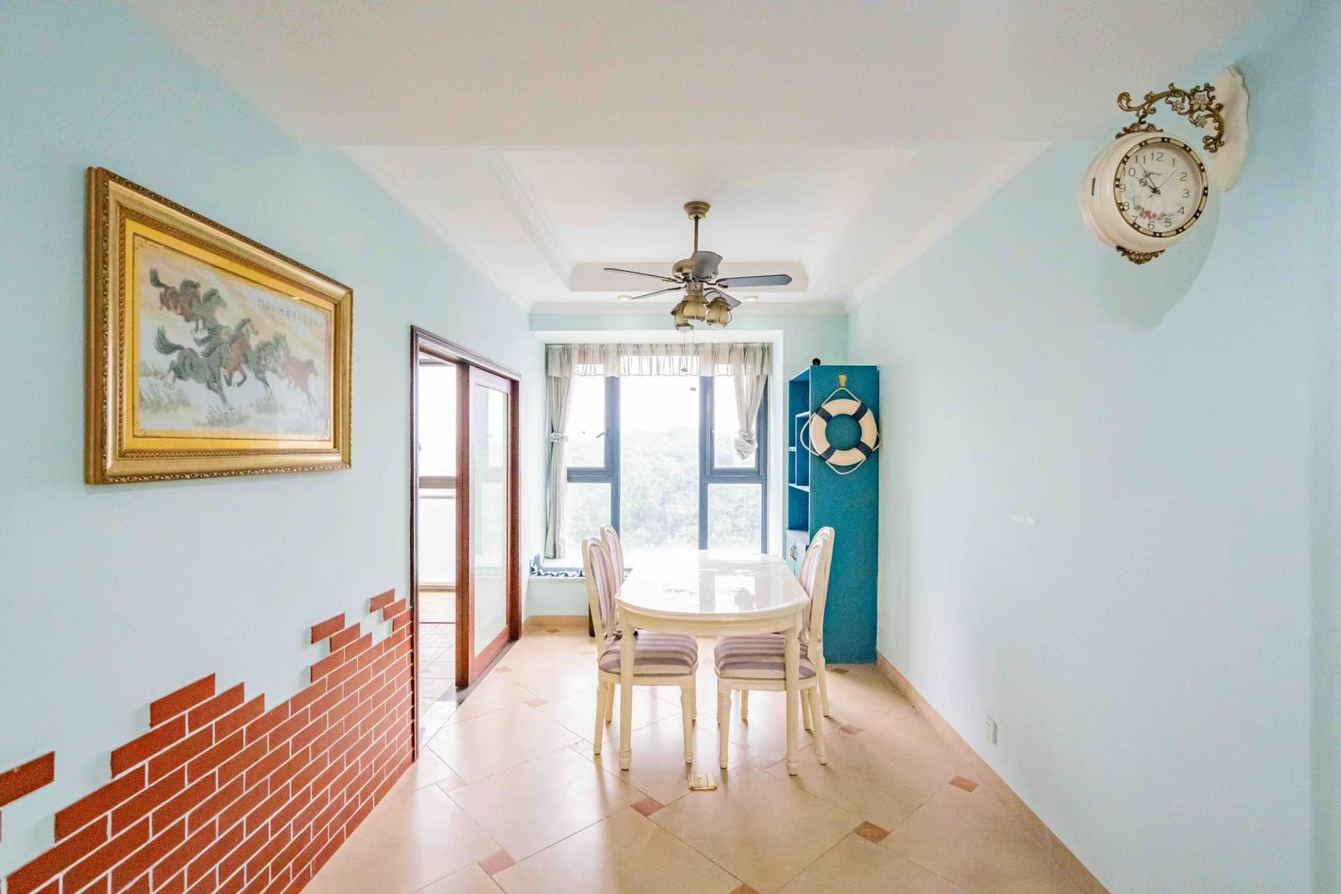 藏珑湖上国际花园 3室2厅2卫 3800.0元/月 藏珑湖上国际花园 3室2厅2卫 3800.0元/月室内图