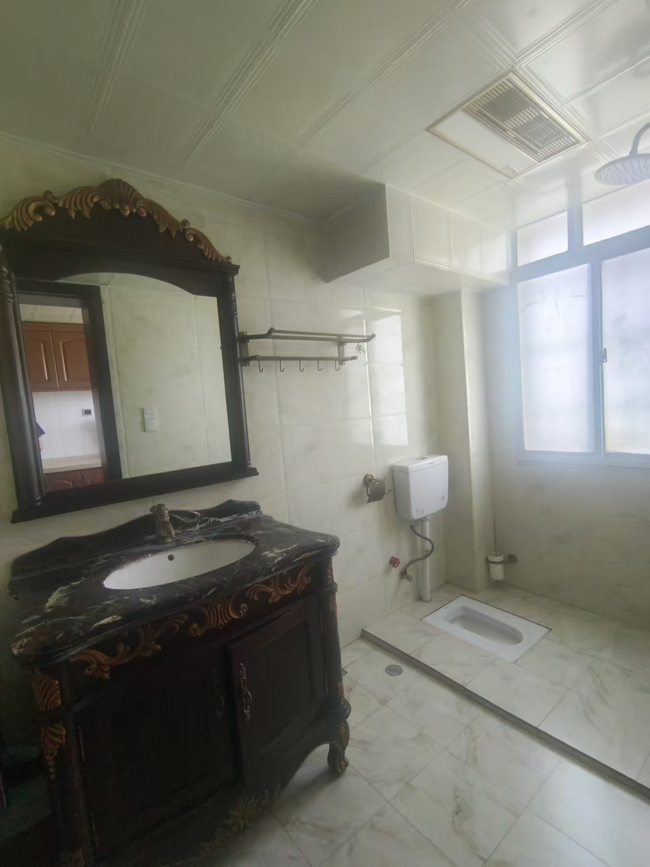 大吉小区 3室2厅1卫 1900.0元/月 大吉小区 3室2厅1卫 1900.0元/月室内图