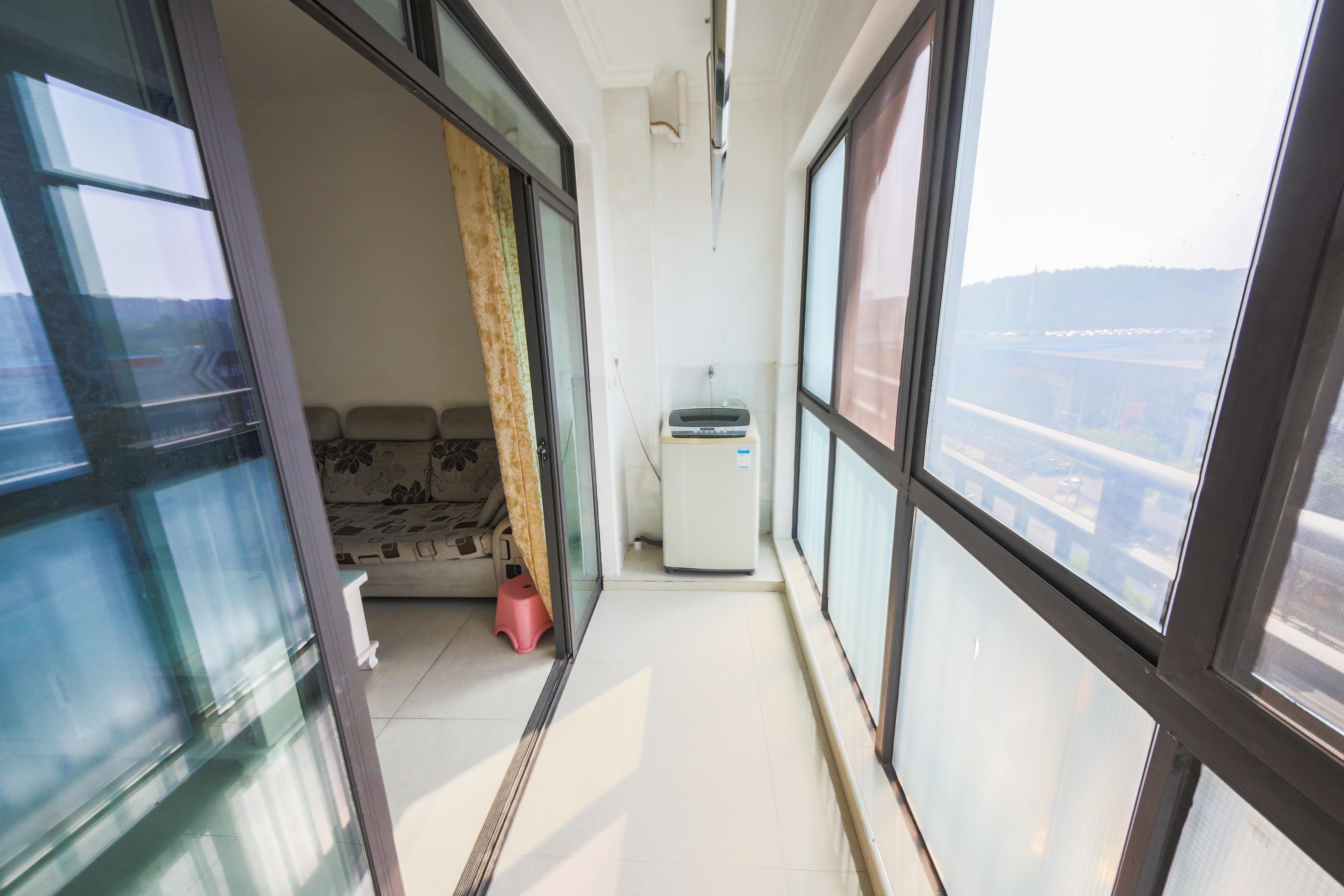 夏威夷碧水春城(碧桂园城市花园)  3室2厅1卫    78.0万 夏威夷碧水春城(碧桂园城市花园)  3室2厅1卫    78.0万阳台