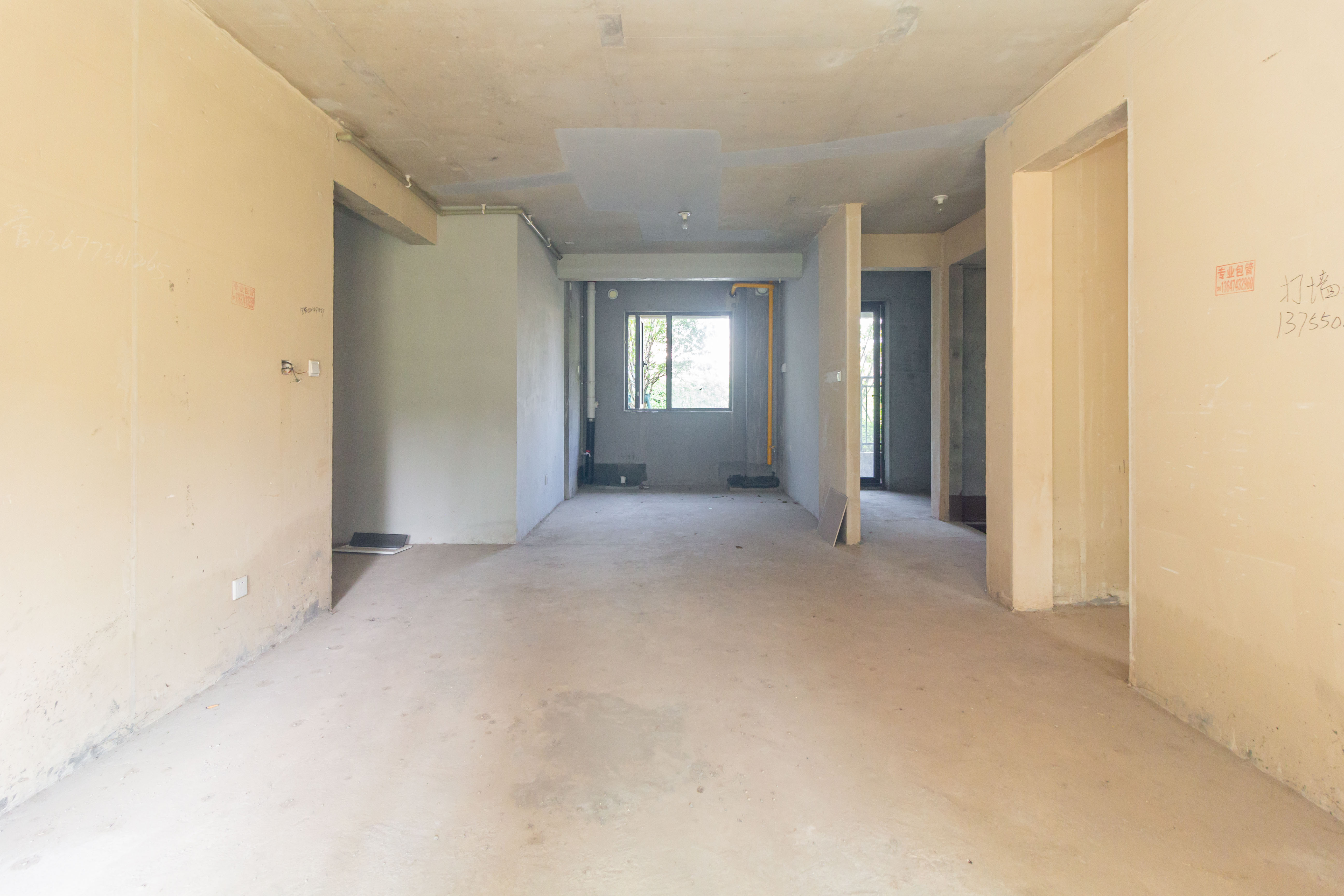 新城恒伟汇隽风华 1室0厅0卫 58.0万 新城恒伟汇隽风华 1室0厅0卫 58.0万客厅