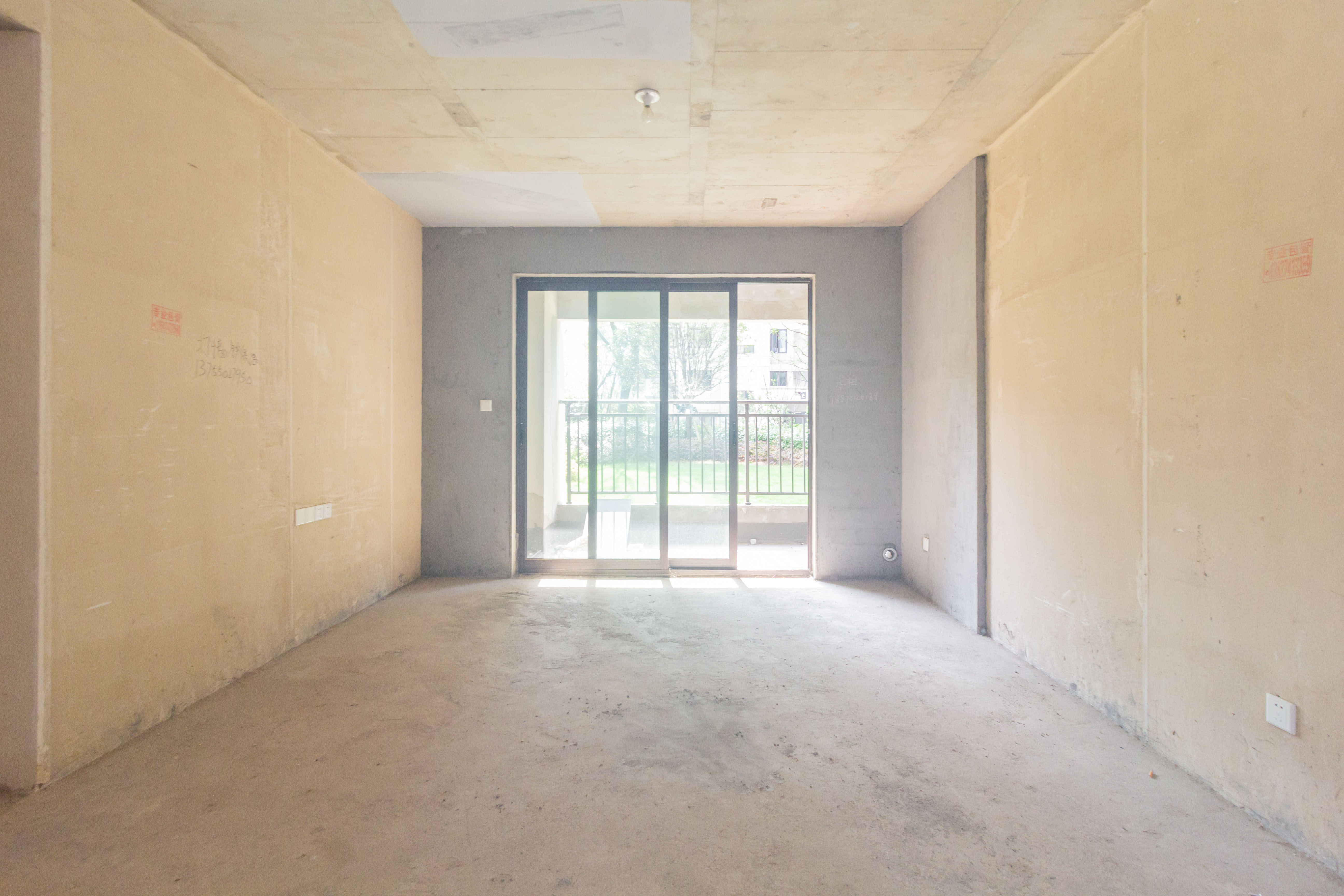 新城恒伟汇隽风华 1室0厅0卫 58.0万 新城恒伟汇隽风华 1室0厅0卫 58.0万客厅