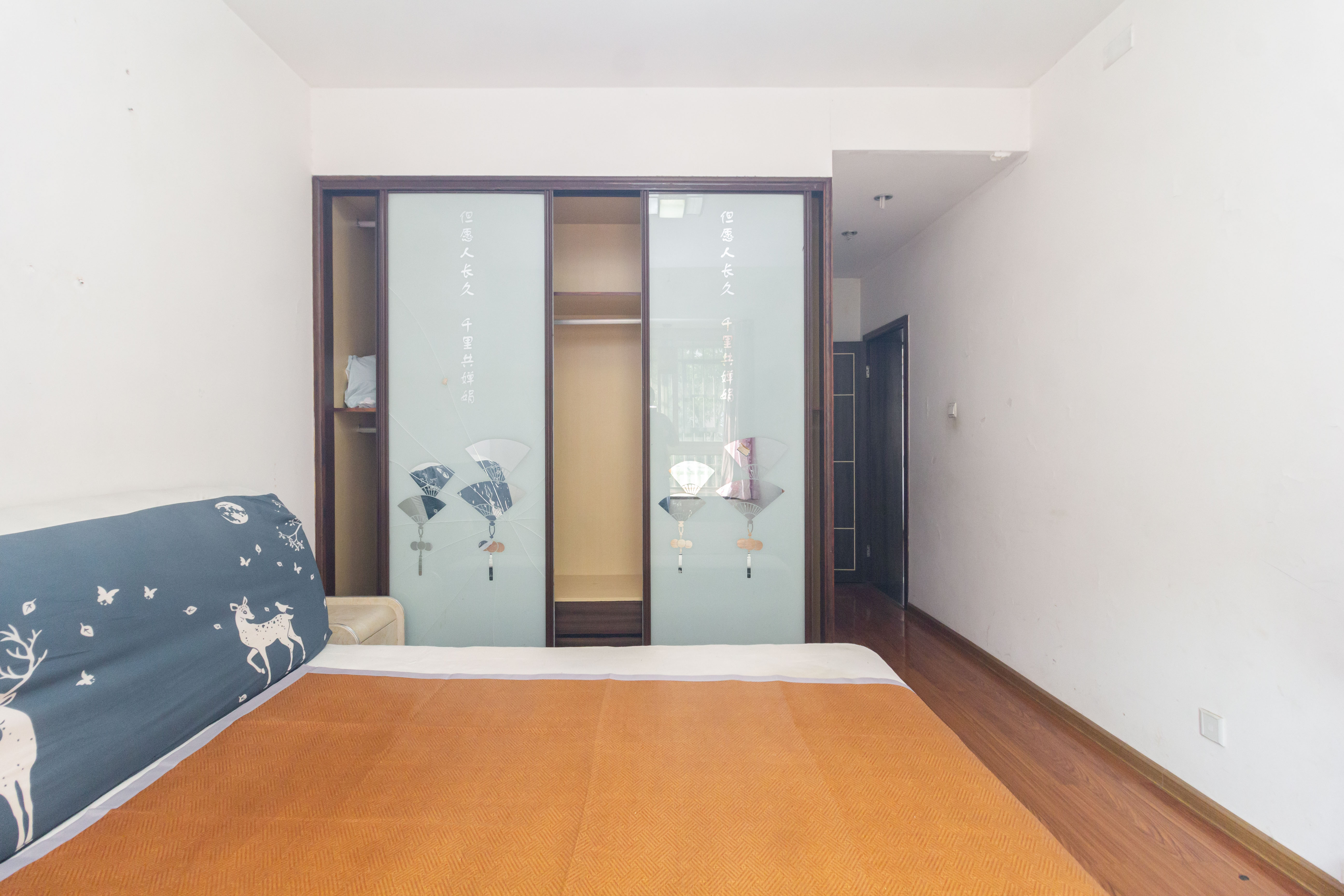 紫东苑(星沙) 1室0厅0卫 59.8万 紫东苑(星沙) 1室0厅0卫 59.8万卧室