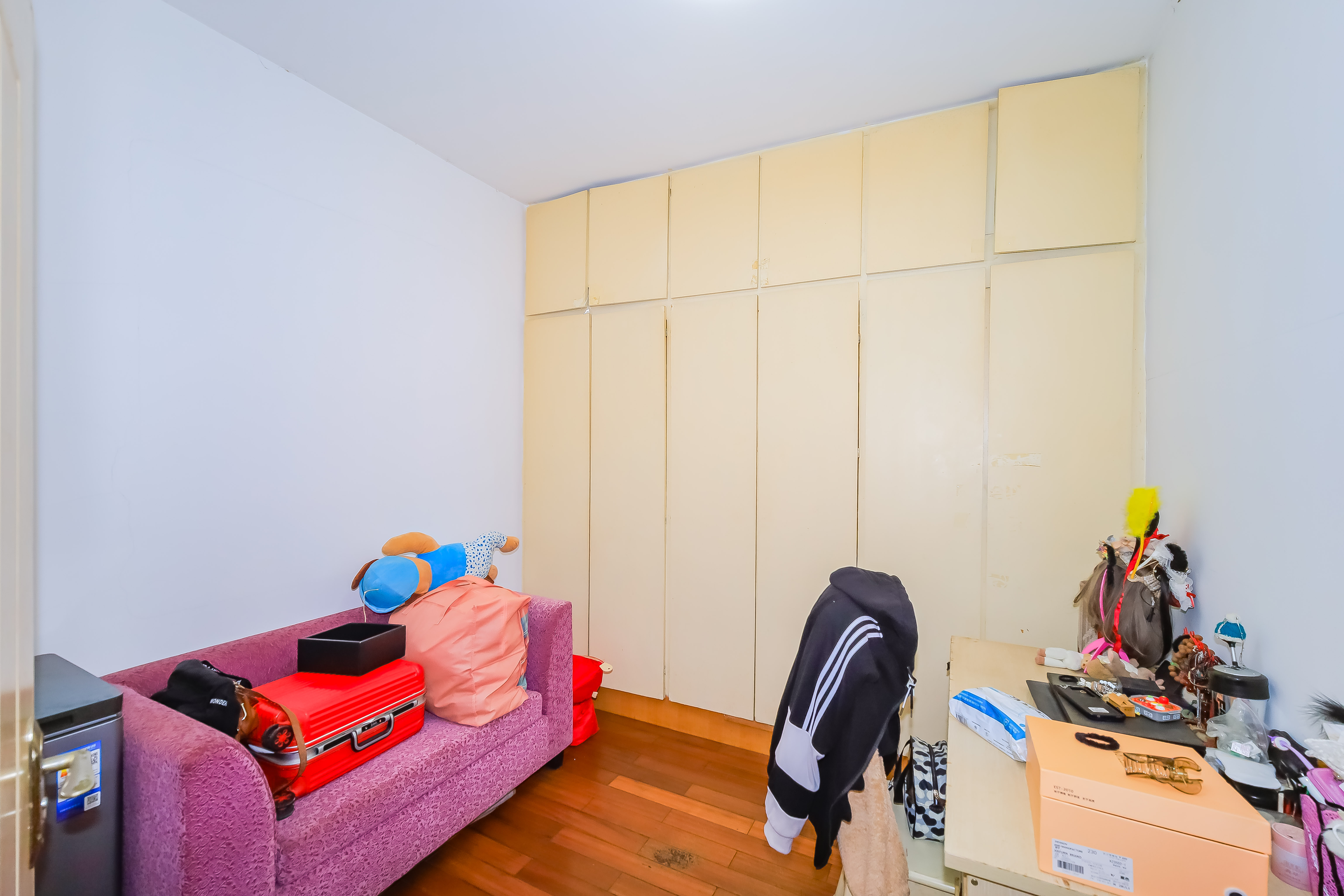 东塘电力院  3室2厅1卫    82.0万 东塘电力院  3室2厅1卫    82.0万卧室