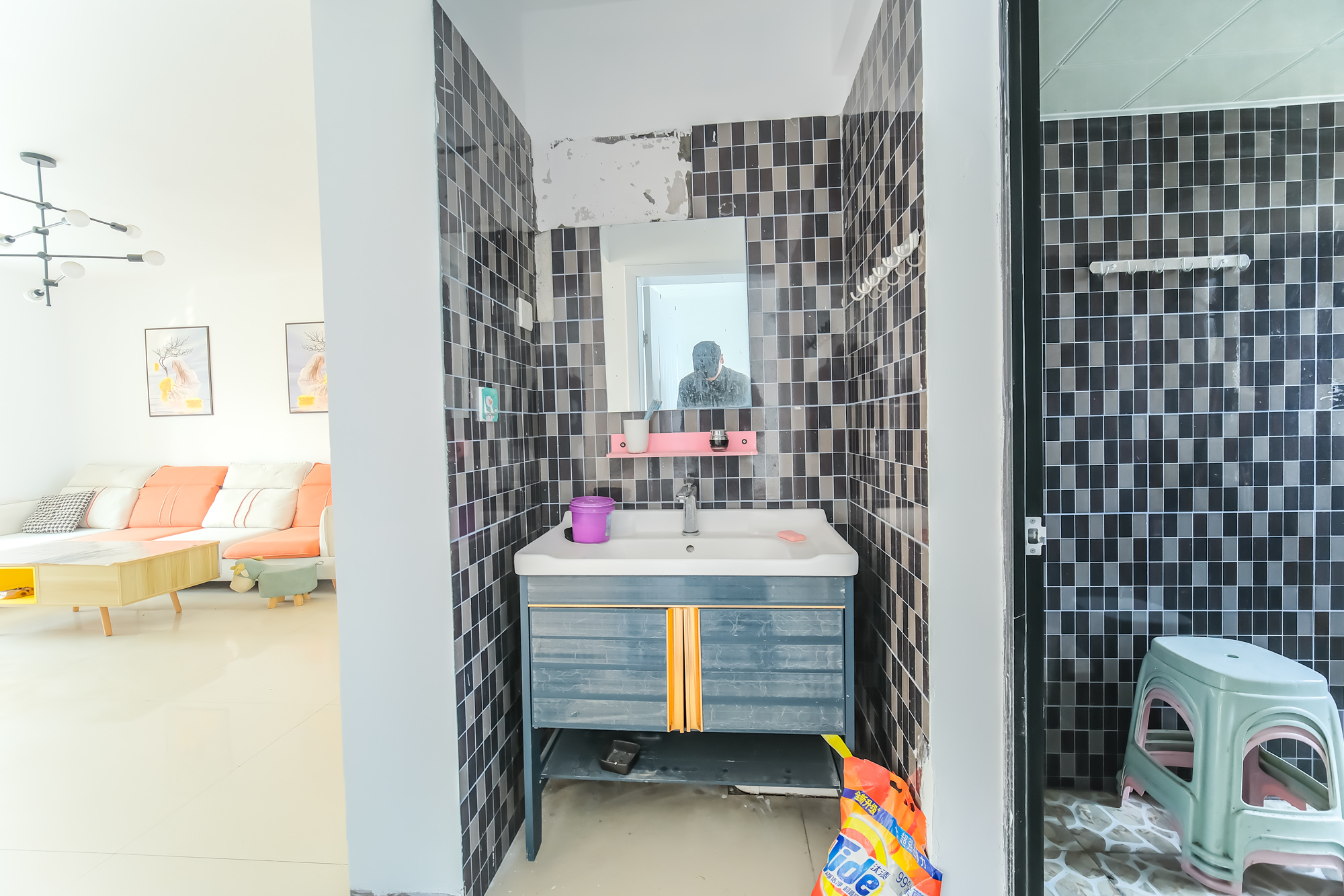 三一街区 3室2厅2卫 80.0万 三一街区 3室2厅2卫 80.0万卫生间