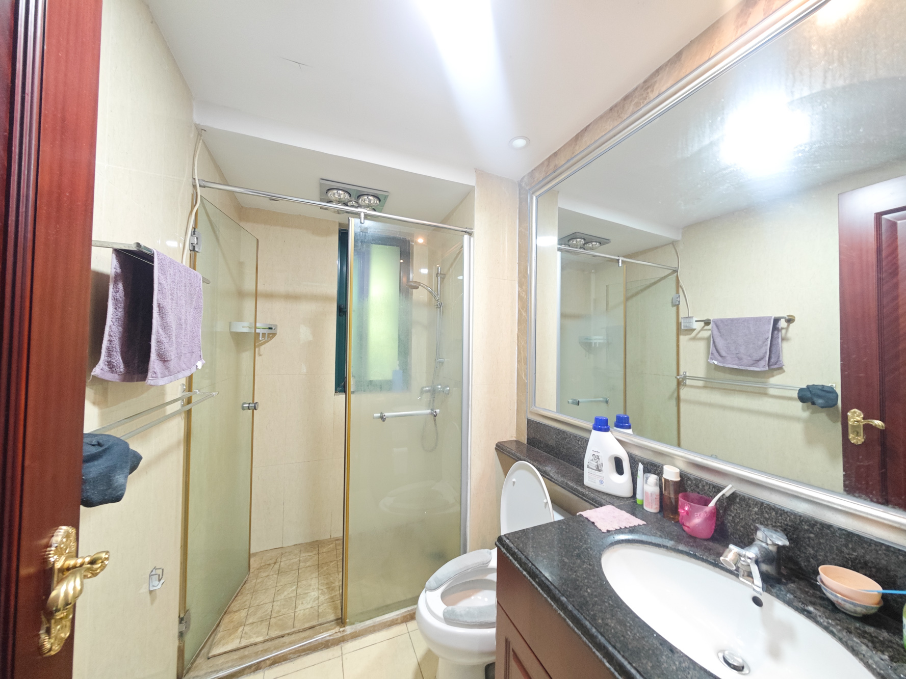 恒大城  4室2厅1卫    125.0万 恒大城  4室2厅1卫    125.0万