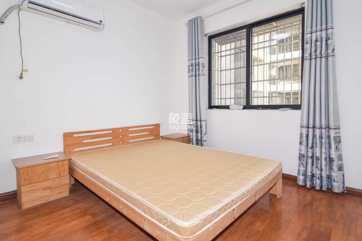 金富星城 3室2厅1卫 58.0万 金富星城 3室2厅1卫 58.0万卧室