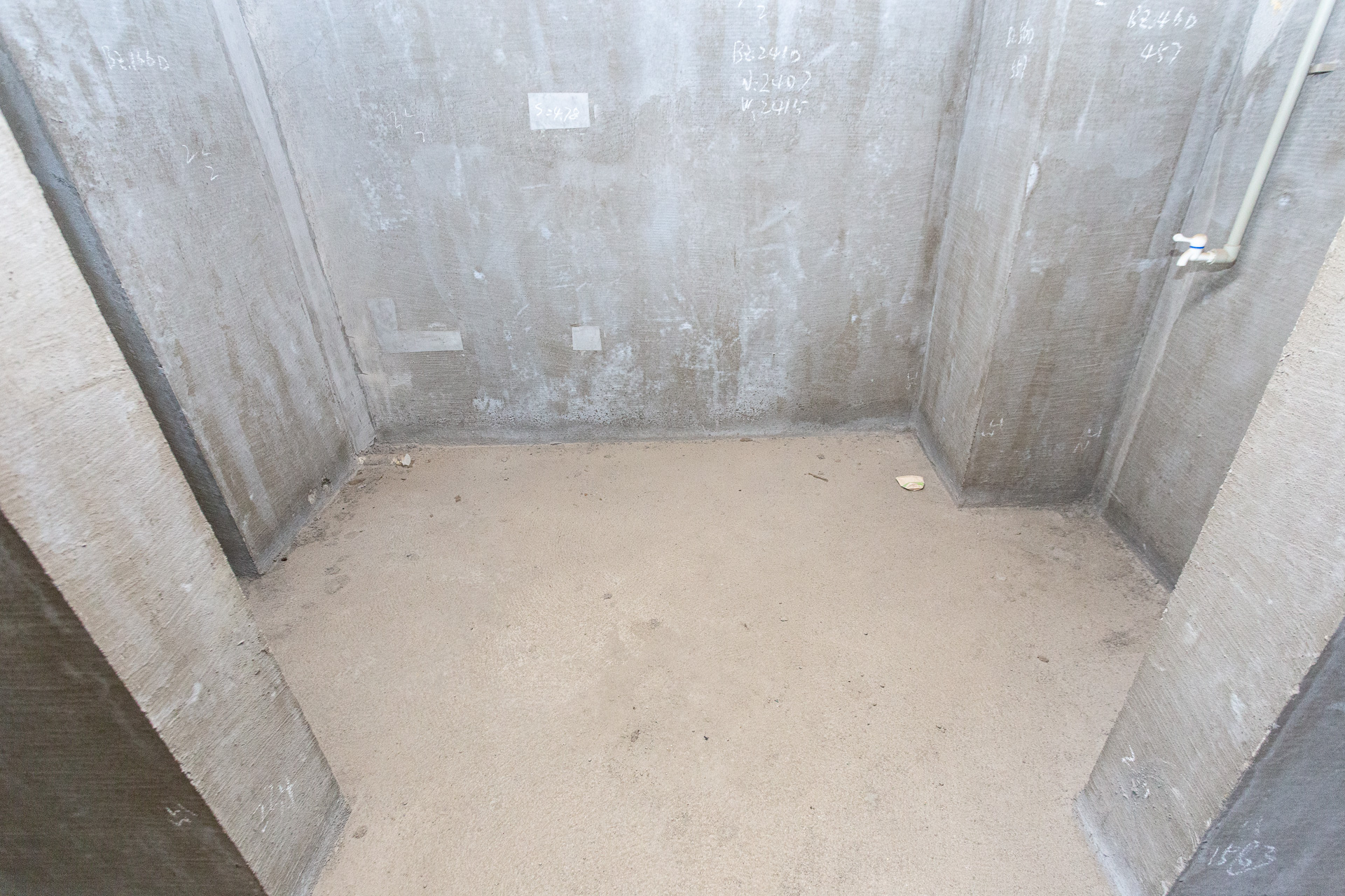 时代倾城三期 4室2厅2卫 81.5万 时代倾城三期 4室2厅2卫 81.5万厨房