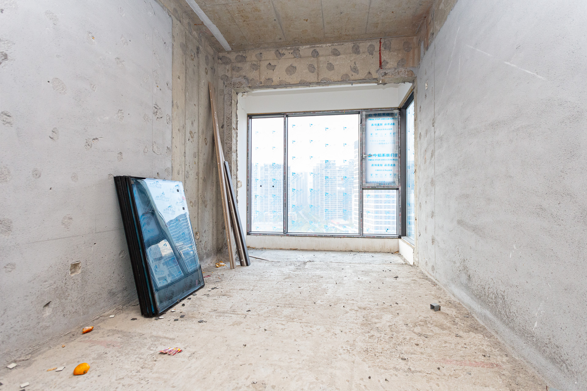 润和湘江天地C区 4室2厅1卫 146.0万 润和湘江天地C区 4室2厅1卫 146.0万卧室