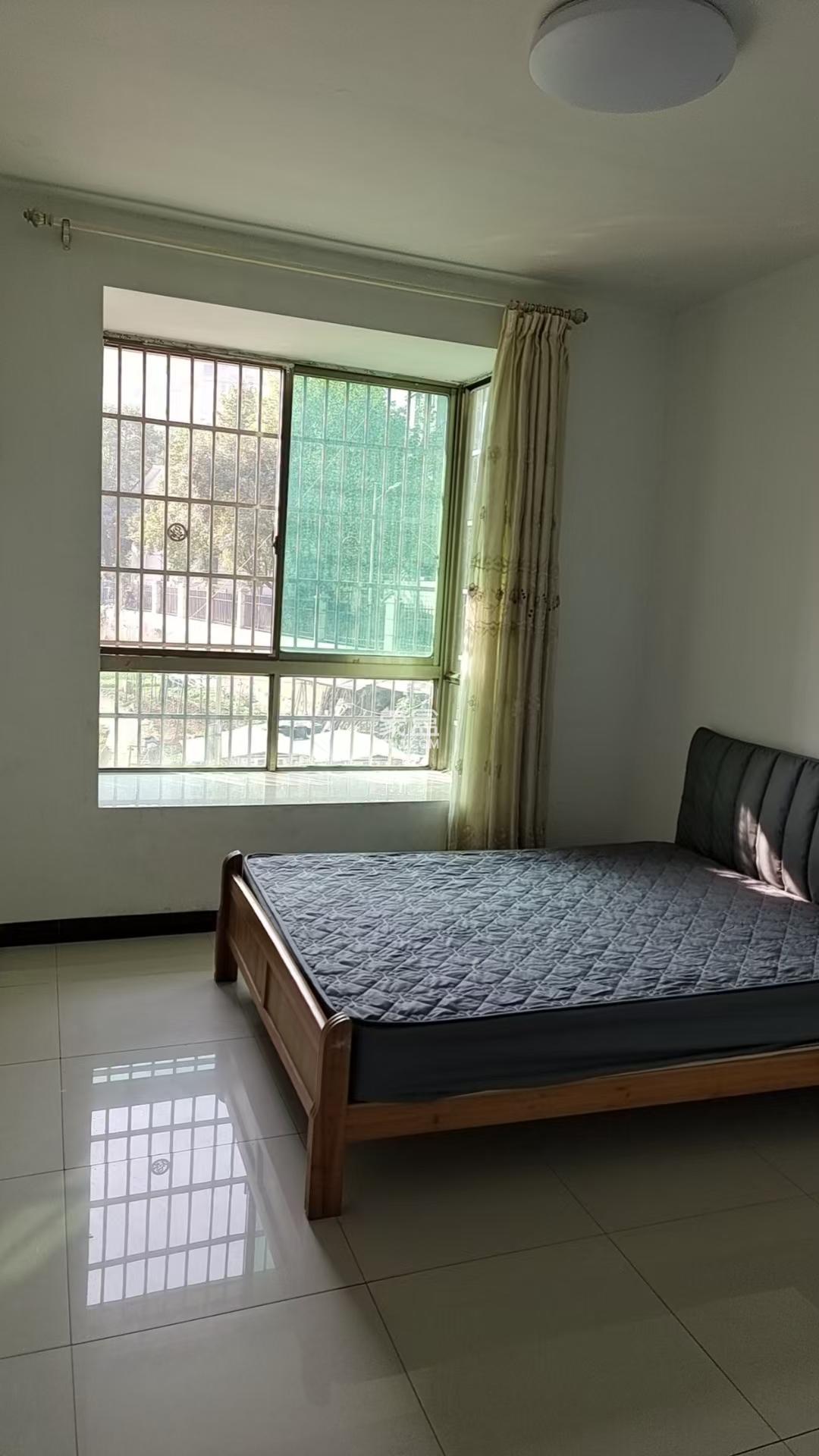 金桂小区一期 1室1厅1卫 1800.0元/月 金桂小区一期 1室1厅1卫 1800.0元/月室内图