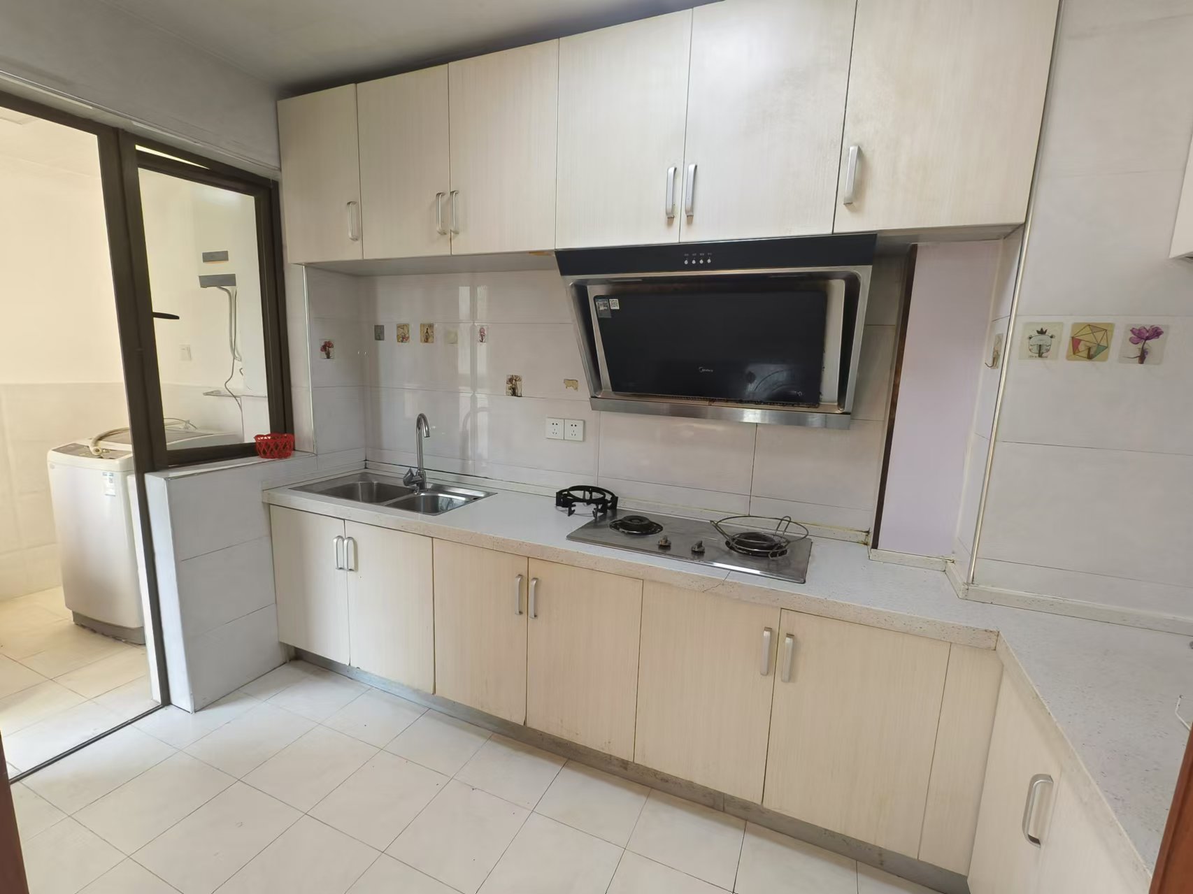 江山帝景哈佛  3室2厅2卫    2100.0元/月 江山帝景哈佛  3室2厅2卫    2100.0元/月室内图