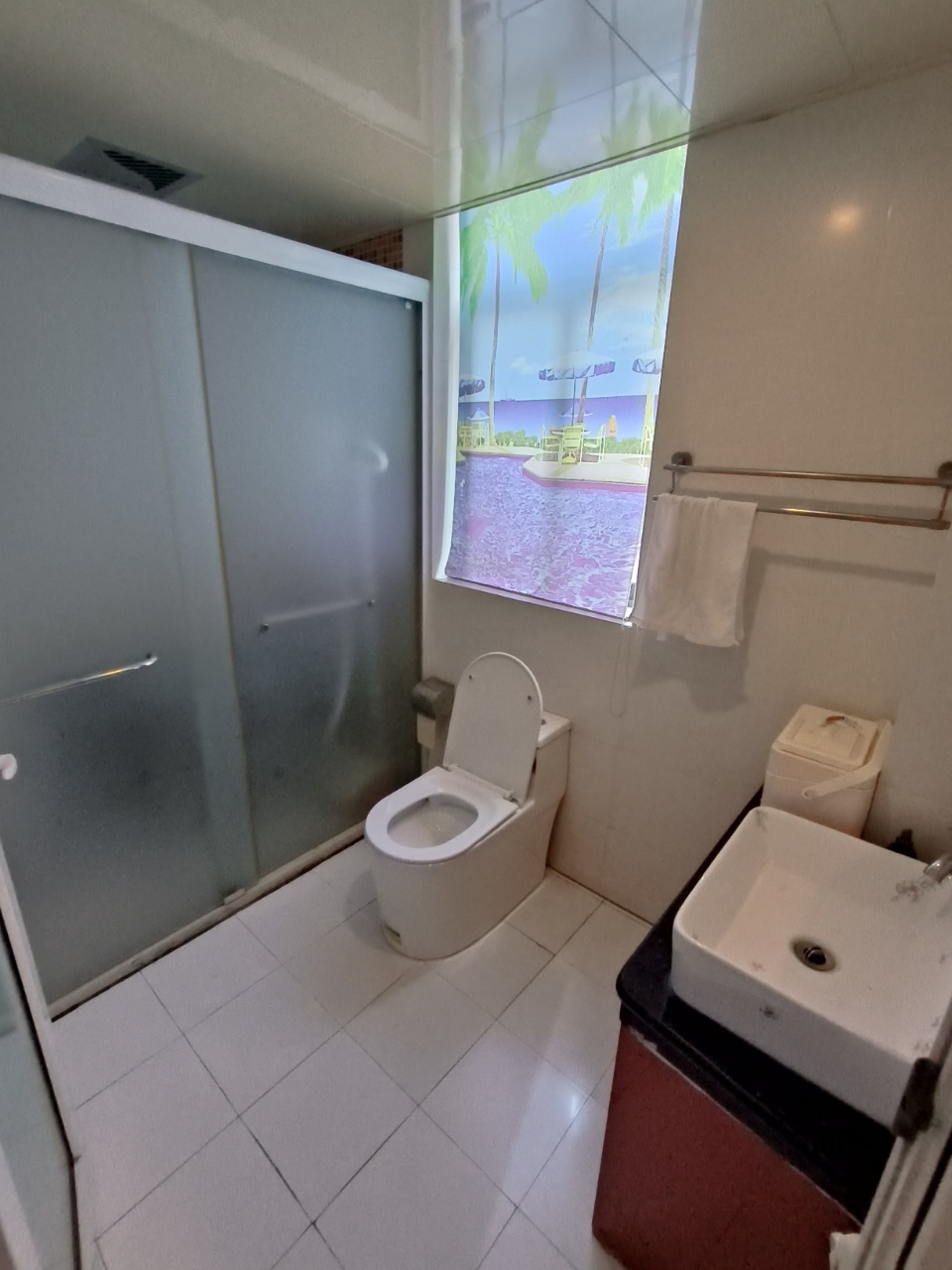 恒盛世家  3室2厅2卫   2300.00元/月室内图