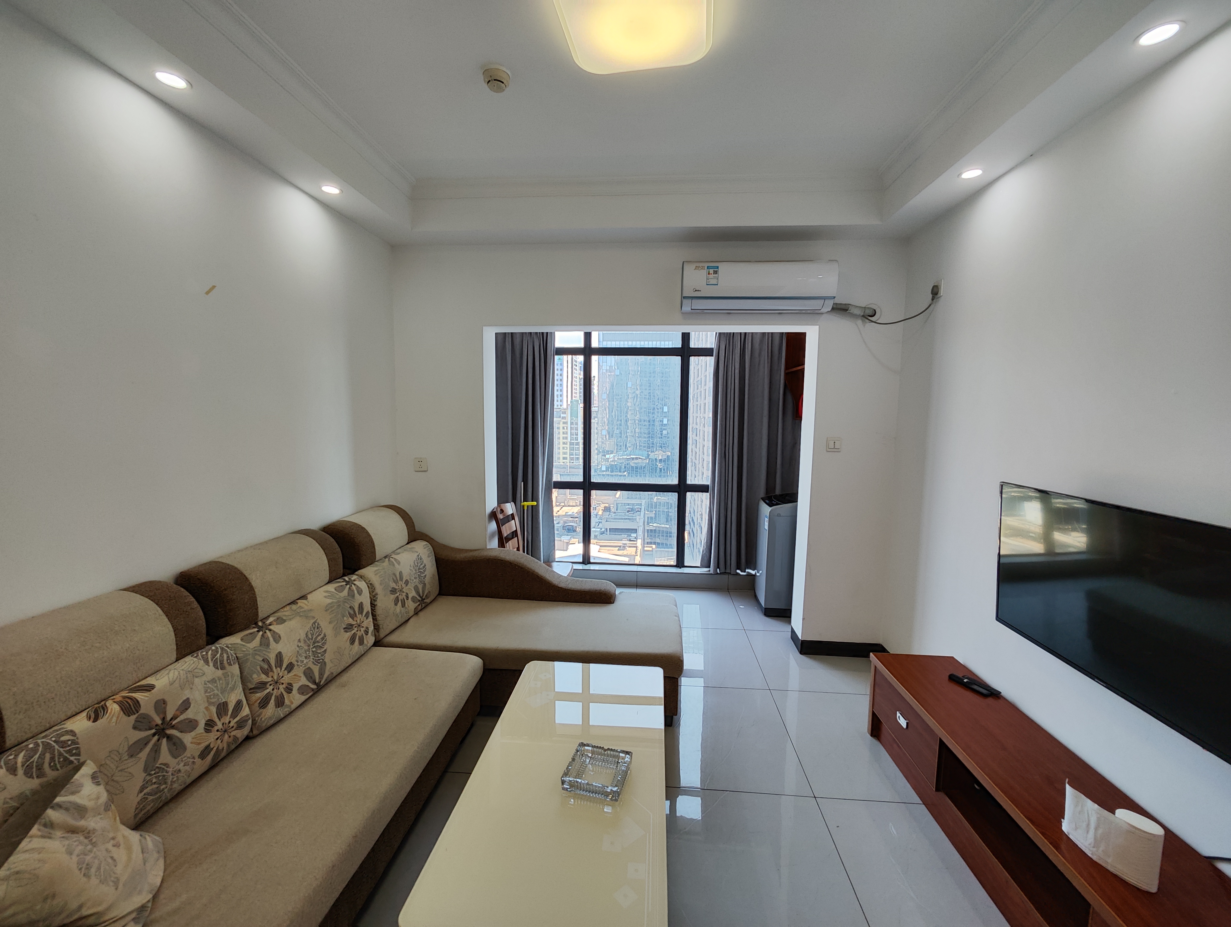 流金岁月-华晨国际 2室2厅1卫 2000.0元/月 流金岁月-华晨国际 2室2厅1卫 2000.0元/月室内图