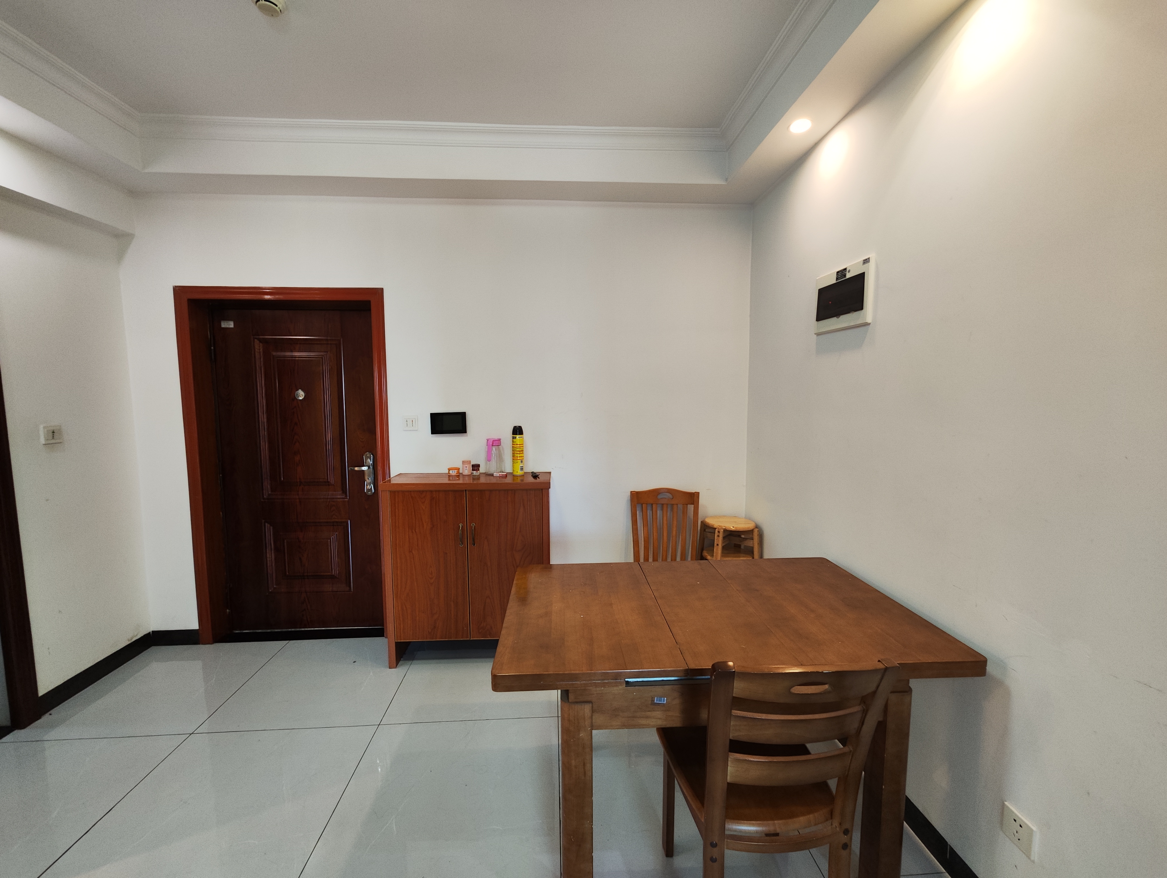 流金岁月-华晨国际 2室2厅1卫 2000.0元/月 流金岁月-华晨国际 2室2厅1卫 2000.0元/月室内图