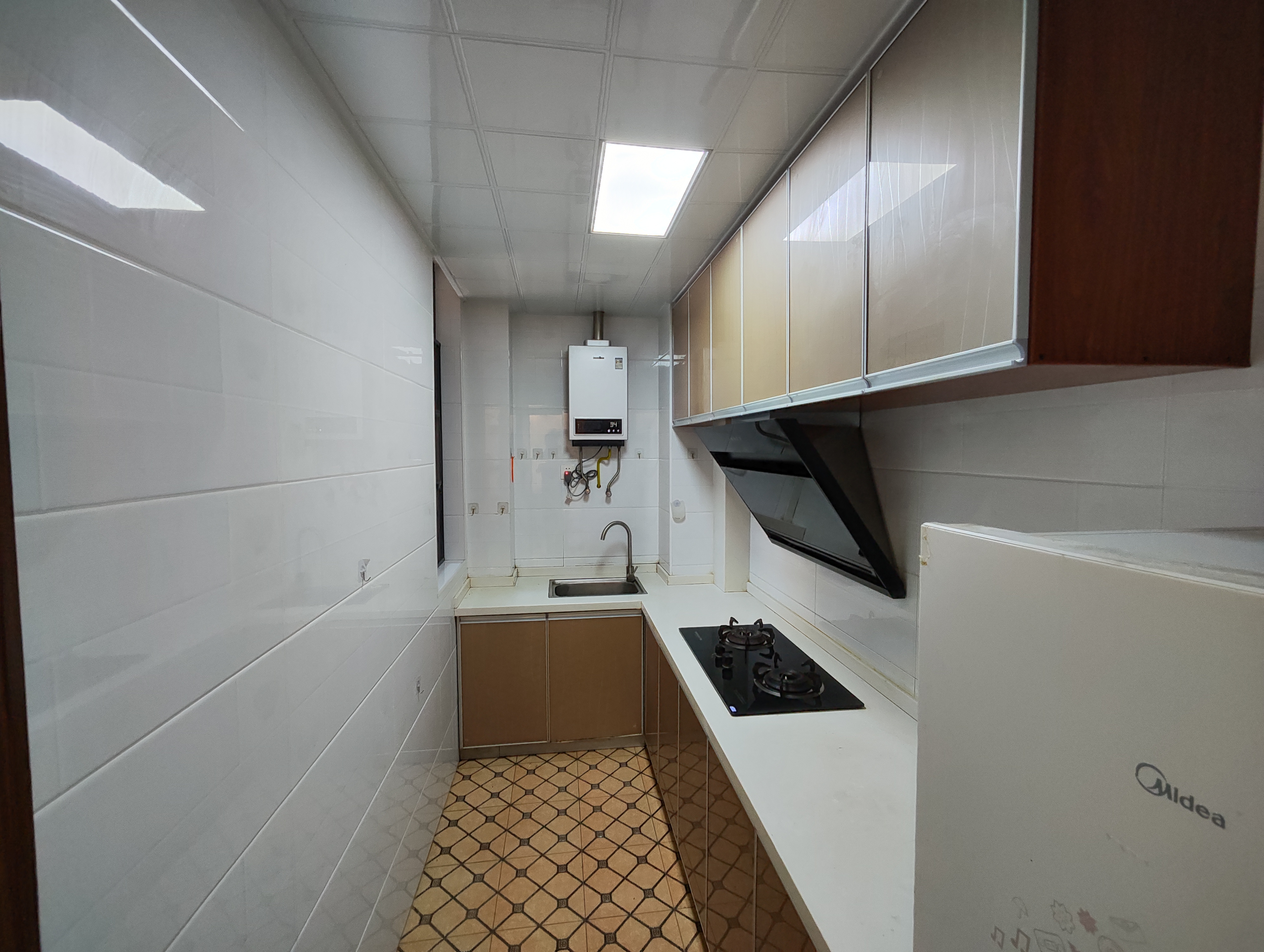 流金岁月-华晨国际 2室2厅1卫 2000.0元/月 流金岁月-华晨国际 2室2厅1卫 2000.0元/月室内图