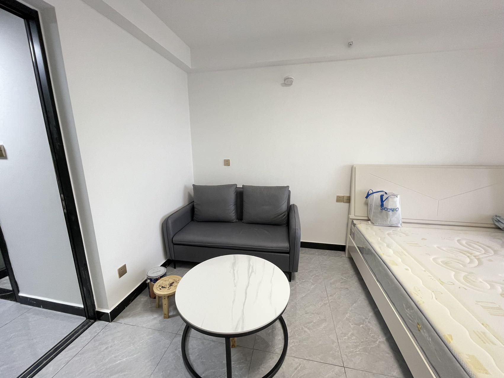 中海珑悦府 1室1厅1卫 1300.0元/月 中海珑悦府 1室1厅1卫 1300.0元/月室内图