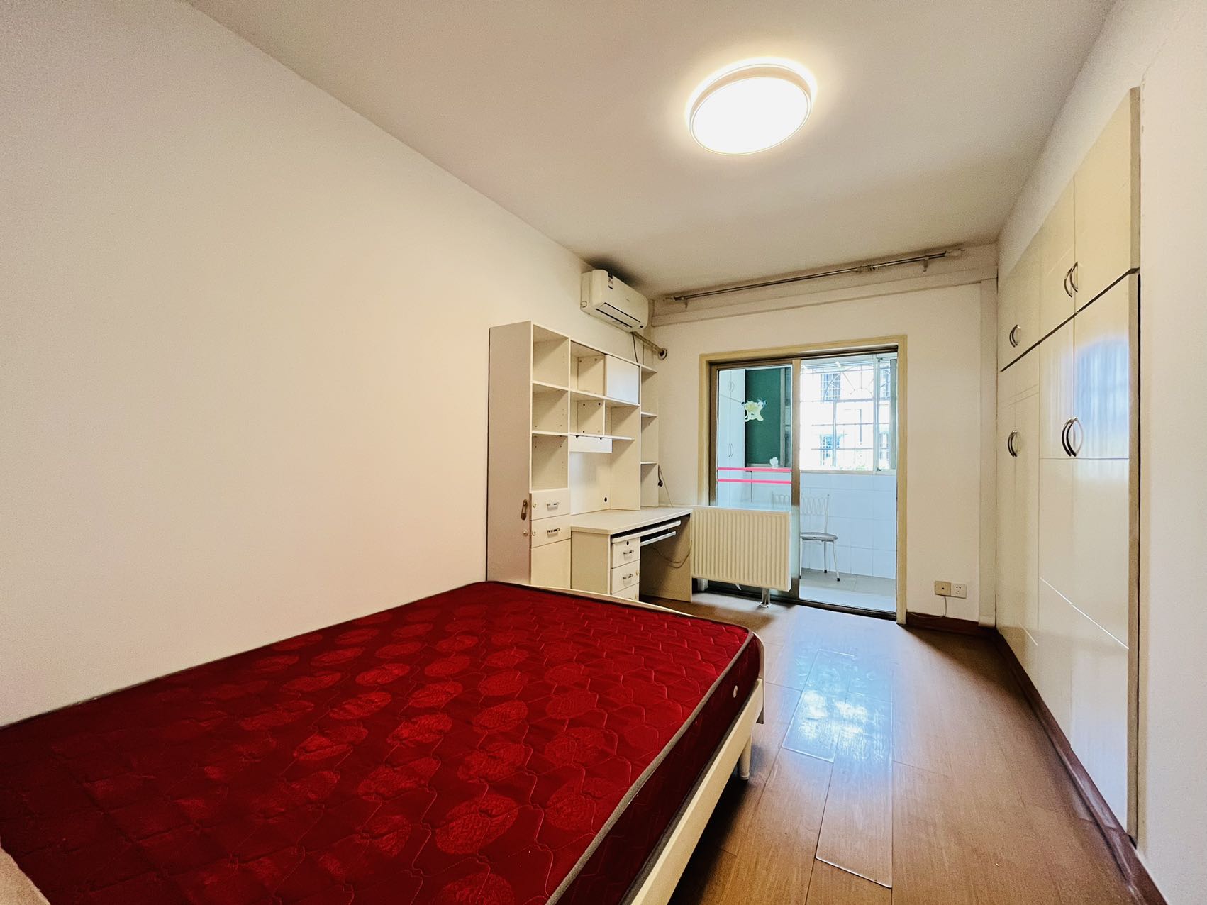 东南明苑 3室2厅2卫 2400.0元/月 东南明苑 3室2厅2卫 2400.0元/月室内图