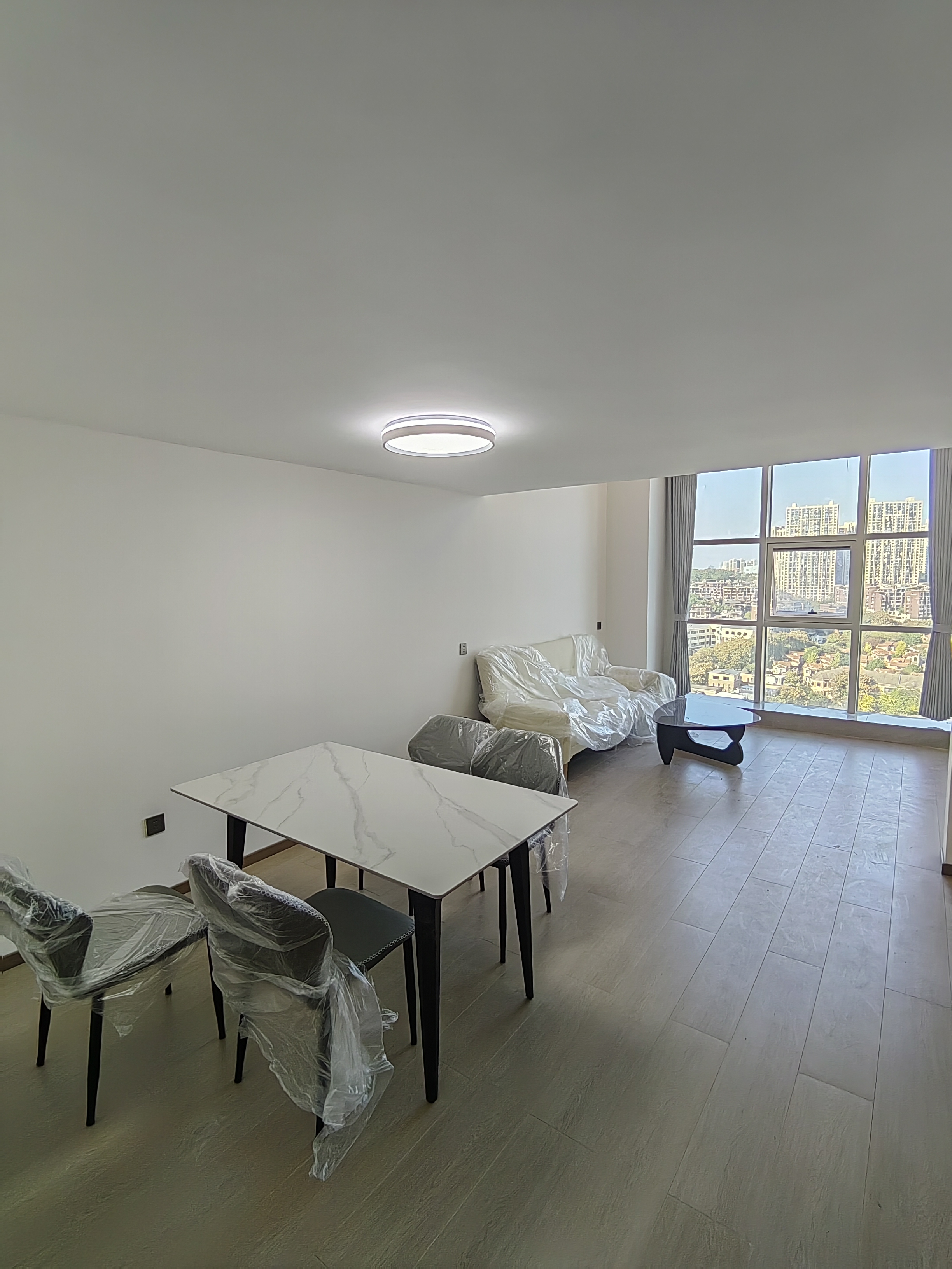 中建嘉和城  1室1厅1卫   2300.00元/月室内图