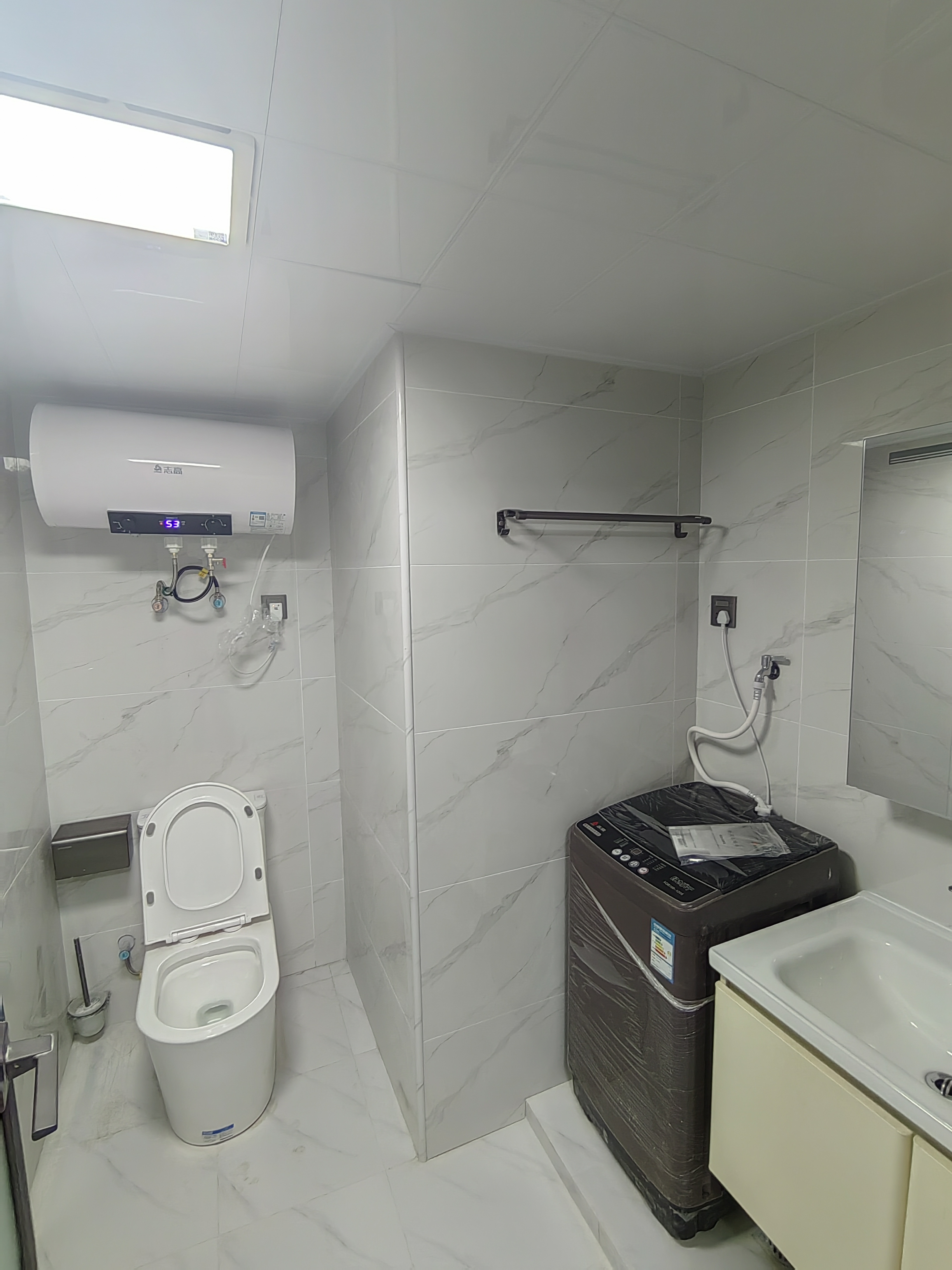 中建嘉和城  1室1厅1卫   2300.00元/月室内图