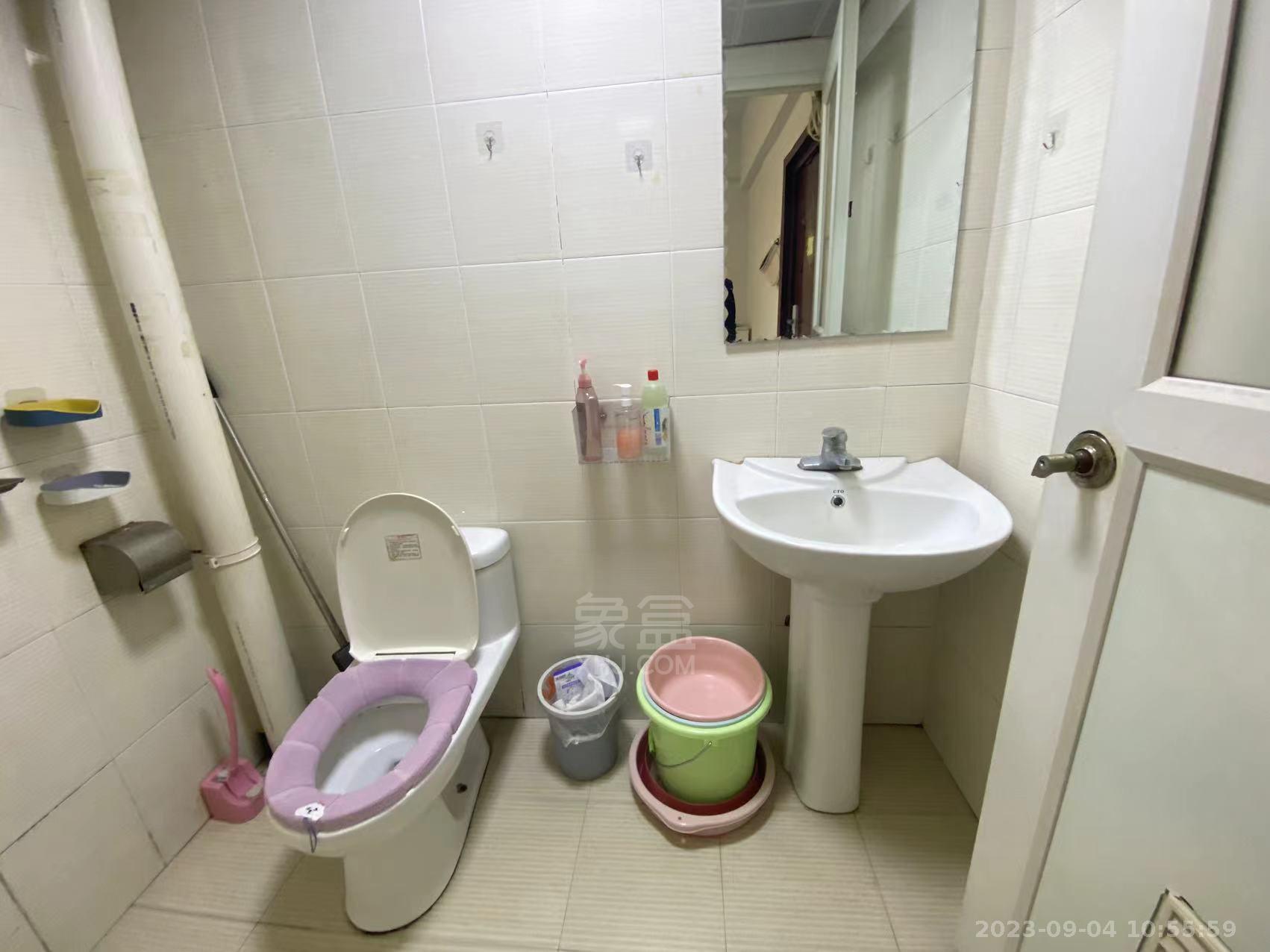 现代城 1室1厅1卫 1000.0元/月 现代城 1室1厅1卫 1000.0元/月室内图