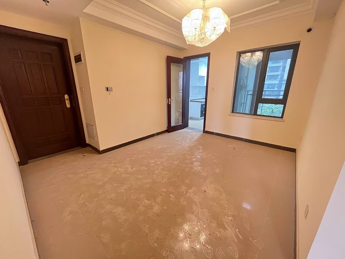 恒大翡翠华庭 3室2厅2卫 2600.0元/月 恒大翡翠华庭 3室2厅2卫 2600.0元/月室内图