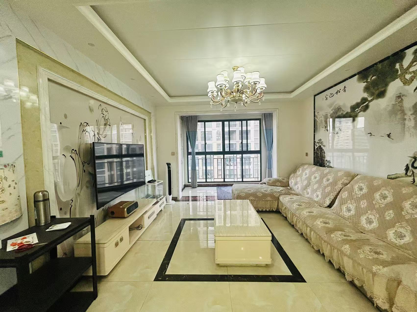 云顶上品 4室2厅2卫 2000.0元/月 云顶上品 4室2厅2卫 2000.0元/月室内图