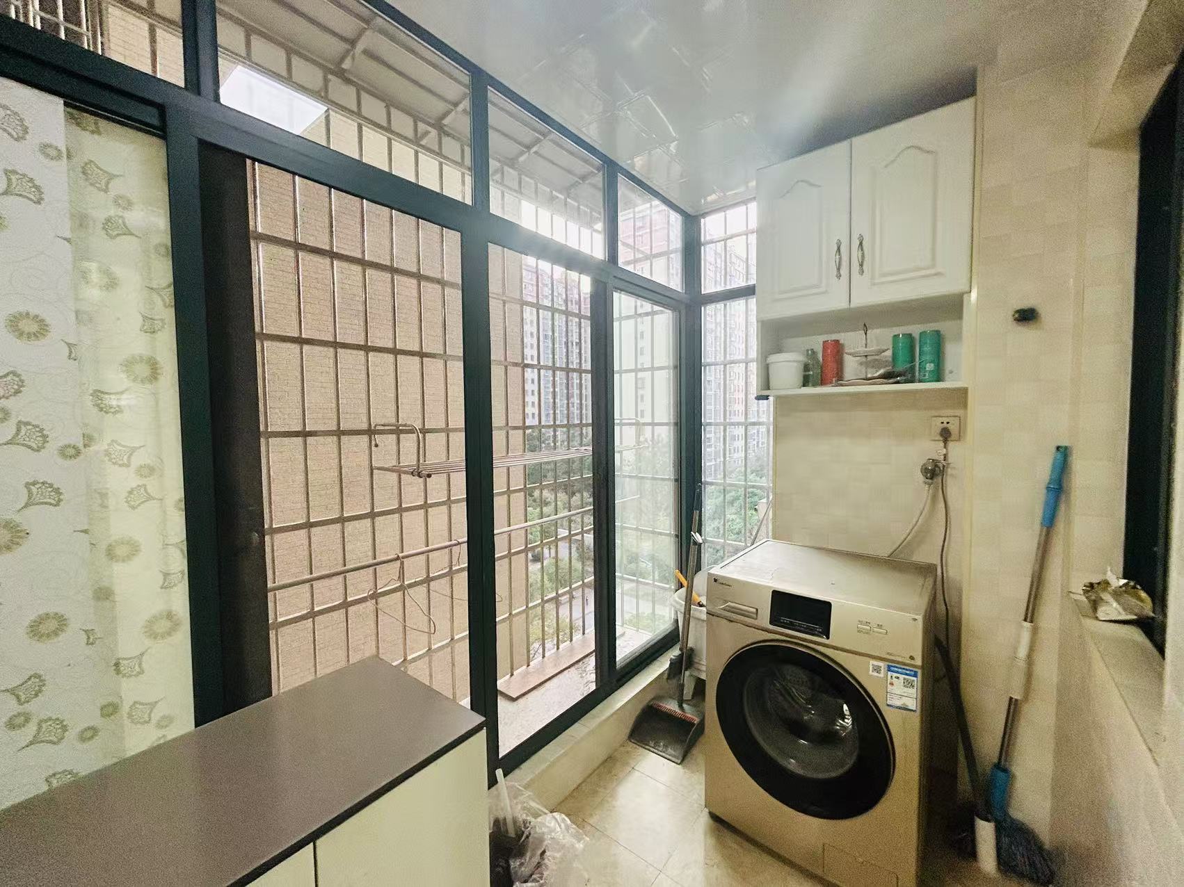 云顶上品 4室2厅2卫 2000.0元/月 云顶上品 4室2厅2卫 2000.0元/月室内图