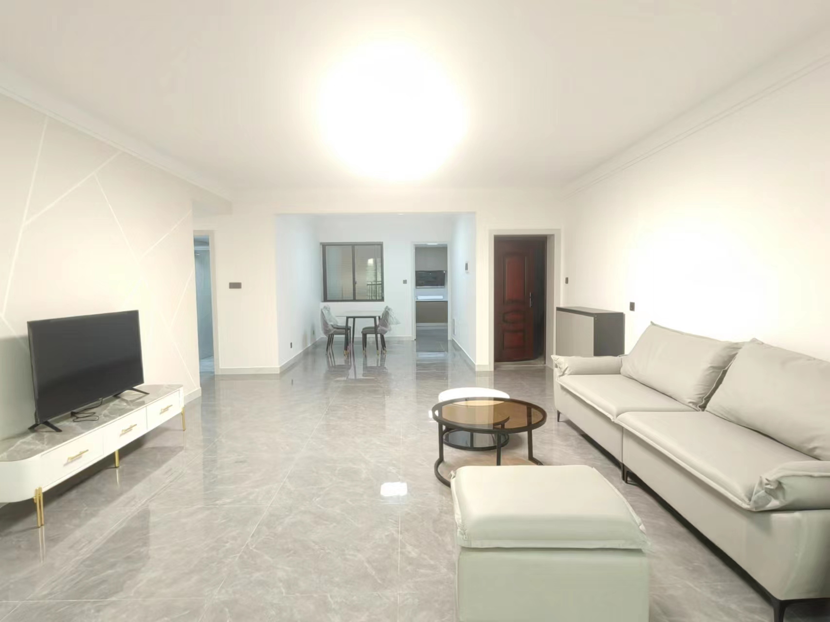 江山盛筳  4室2厅2卫    2600.0元/月 江山盛筳  4室2厅2卫    2600.0元/月