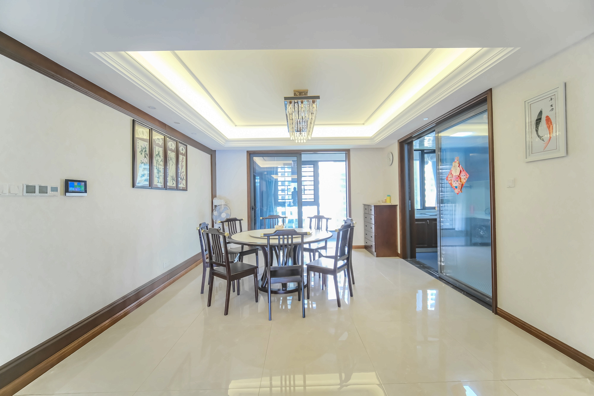 运达锦绣广场 5室2厅3卫 466.0万 运达锦绣广场 5室2厅3卫 466.0万客厅