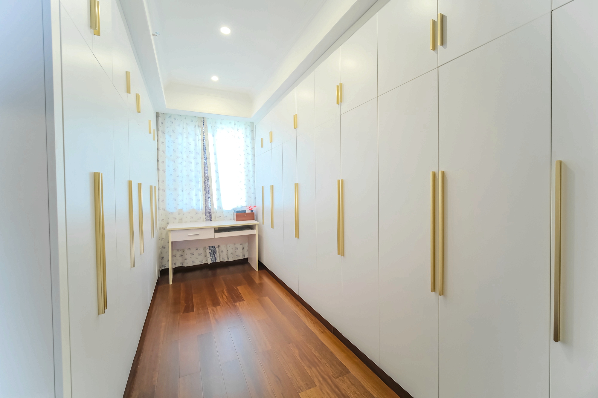 运达锦绣广场 5室2厅3卫 466.0万 运达锦绣广场 5室2厅3卫 466.0万其他