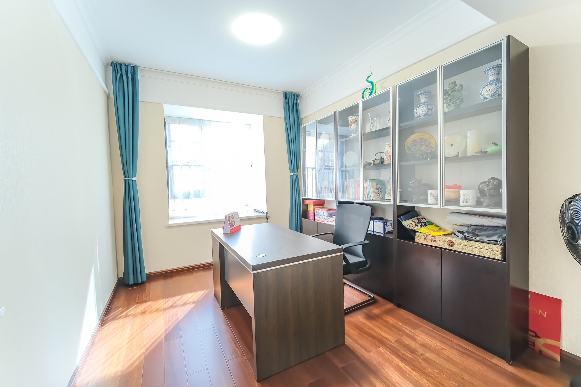 运达锦绣广场 5室2厅3卫 466.0万 运达锦绣广场 5室2厅3卫 466.0万卧室