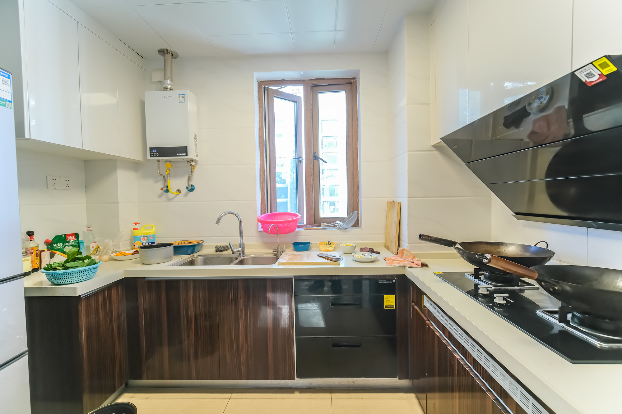 碧桂园翘楚棠  4室2厅2卫    125.0万 碧桂园翘楚棠  4室2厅2卫    125.0万厨房