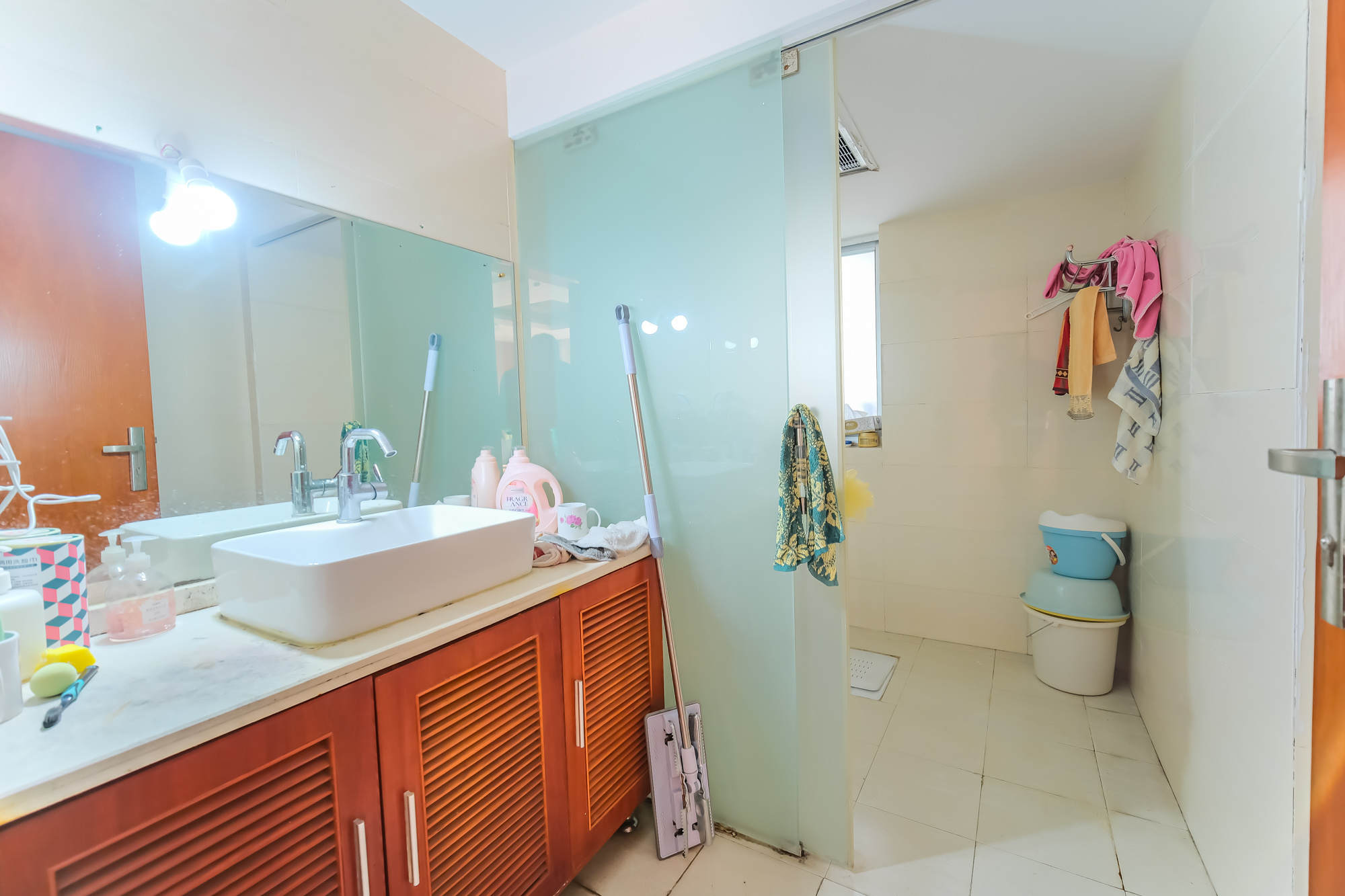 红树湾 3室2厅2卫 73.8万 红树湾 3室2厅2卫 73.8万卫生间