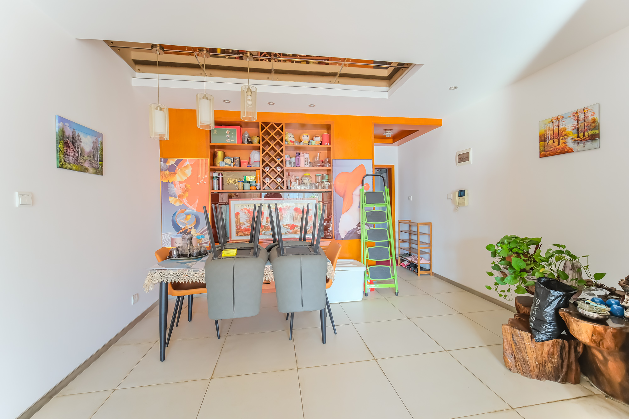 红树湾 3室2厅2卫 73.8万 红树湾 3室2厅2卫 73.8万客厅