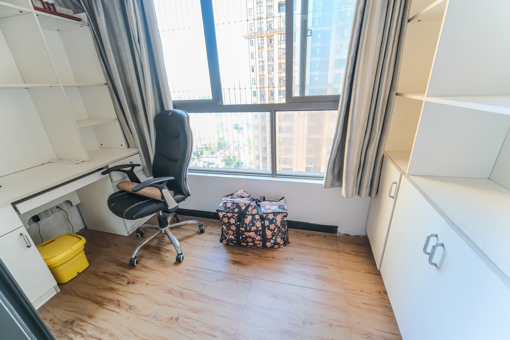 好望谷 3室2厅1卫 85.0万 好望谷 3室2厅1卫 85.0万阳台