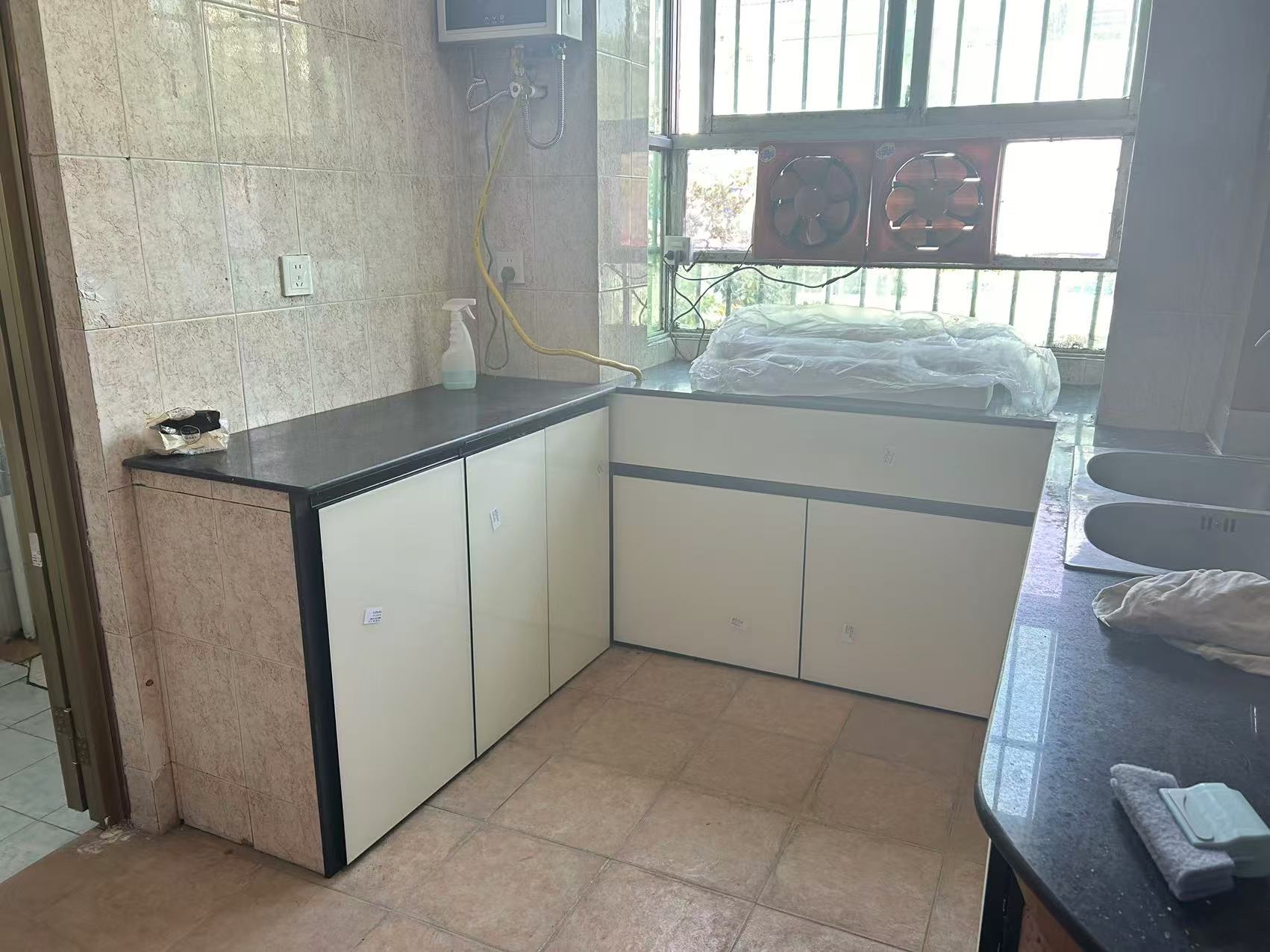 板仓路176号星邻南苑6栋(开发公司宿舍) 3室2厅2卫 1800.0元/月 板仓路176号星邻南苑6栋(开发公司宿舍) 3室2厅2卫 1800.0元/月室内图