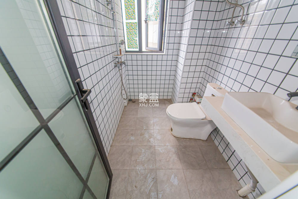 鑫远御文台一期 1室1厅1卫 1400.0元/月 鑫远御文台一期 1室1厅1卫 1400.0元/月室内图