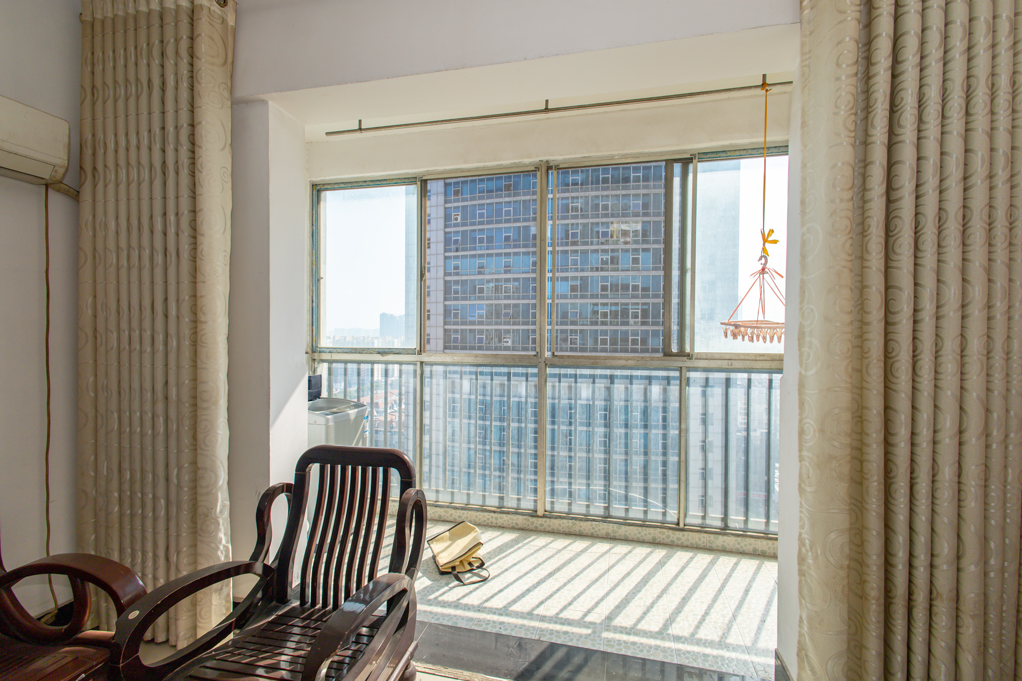 开源鑫景 2室2厅1卫 50.0万 开源鑫景 2室2厅1卫 50.0万阳台