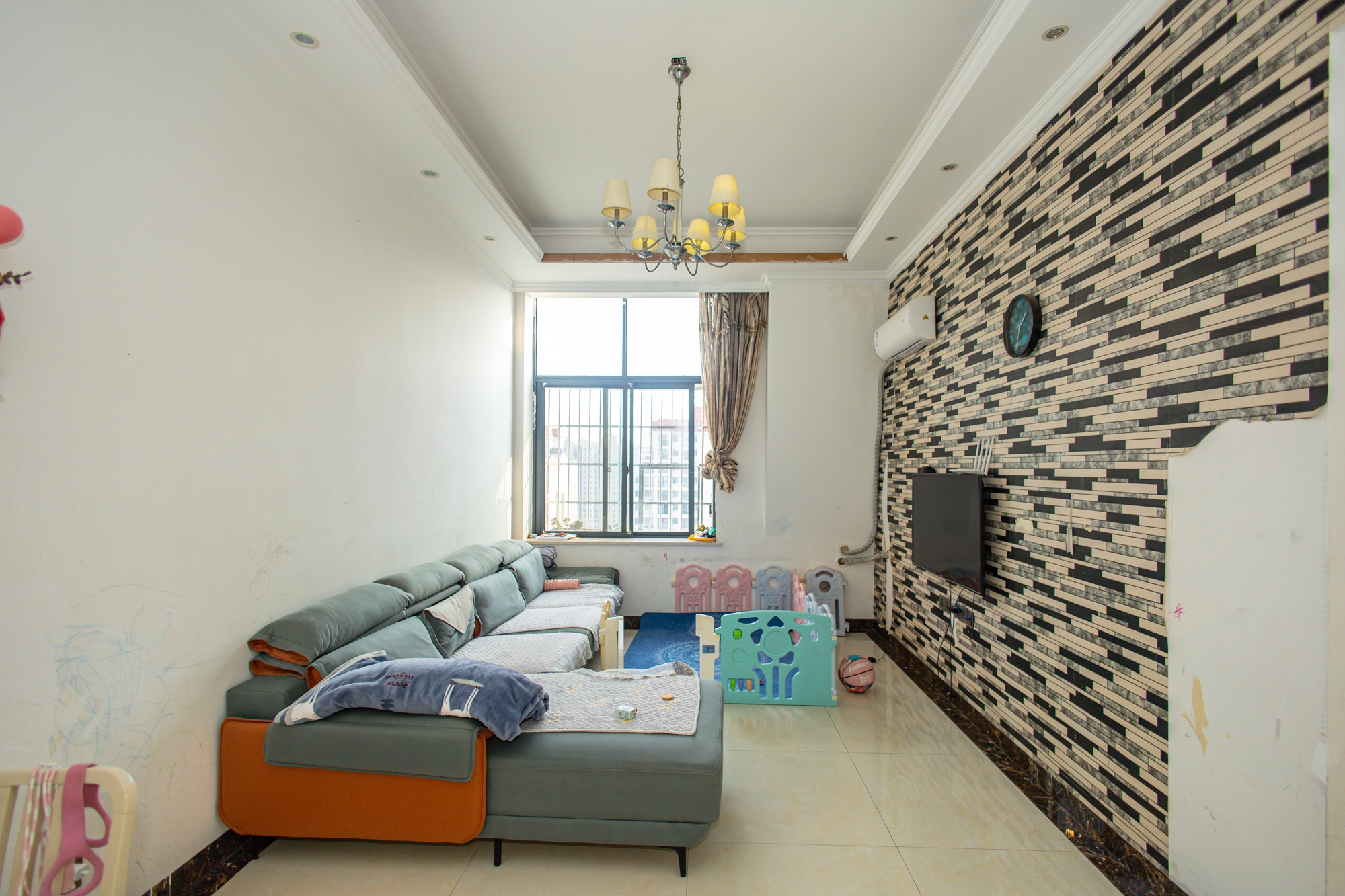 蝴蝶谷 3室2厅2卫 78.0万 蝴蝶谷 3室2厅2卫 78.0万客厅