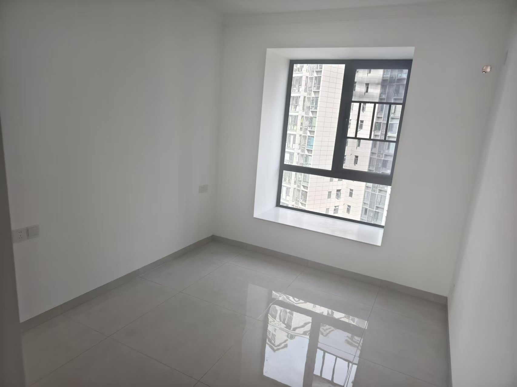 桃花嘉园 3室2厅2卫 1600.0元/月 桃花嘉园 3室2厅2卫 1600.0元/月室内图