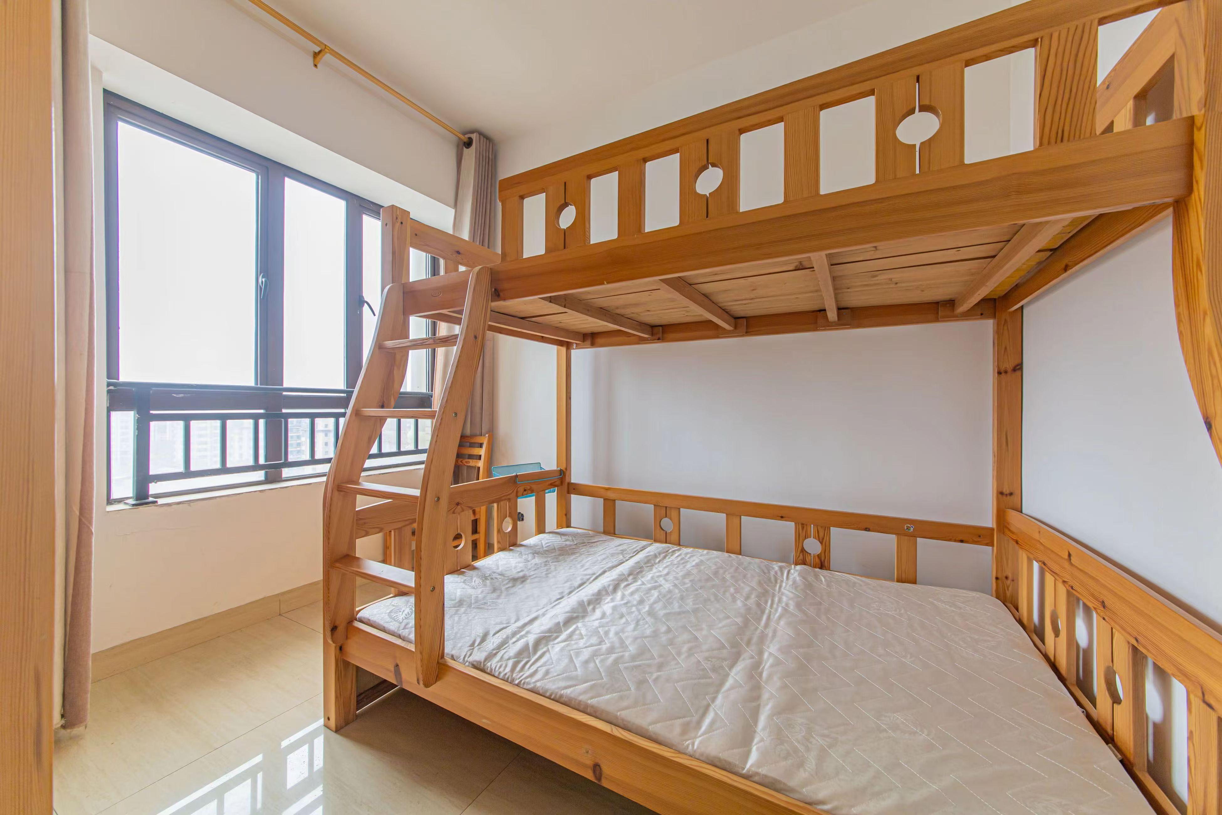 金房奥斯卡  1室1厅1卫    1800.0元/月户型图