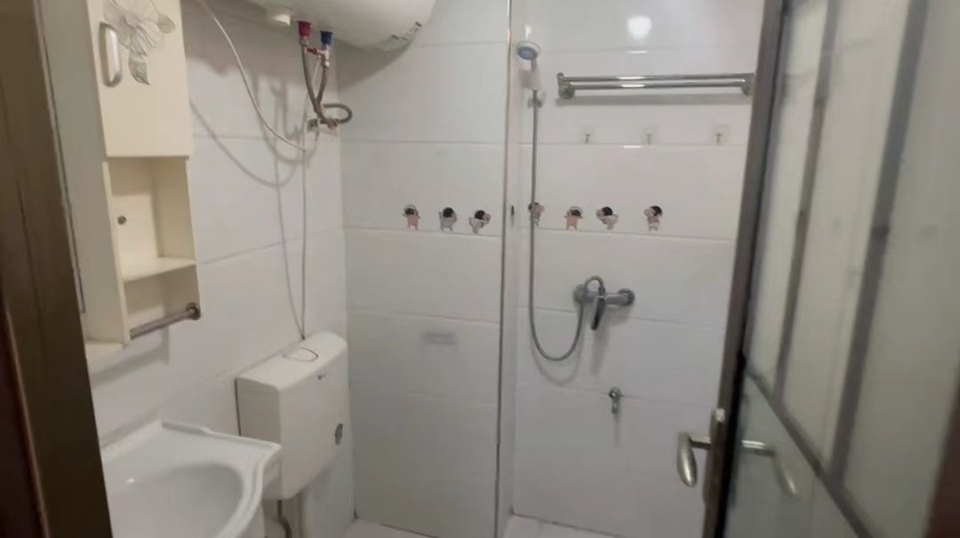 盛世时代广场 2室2厅2卫 1500.0元/月 盛世时代广场 2室2厅2卫 1500.0元/月室内图