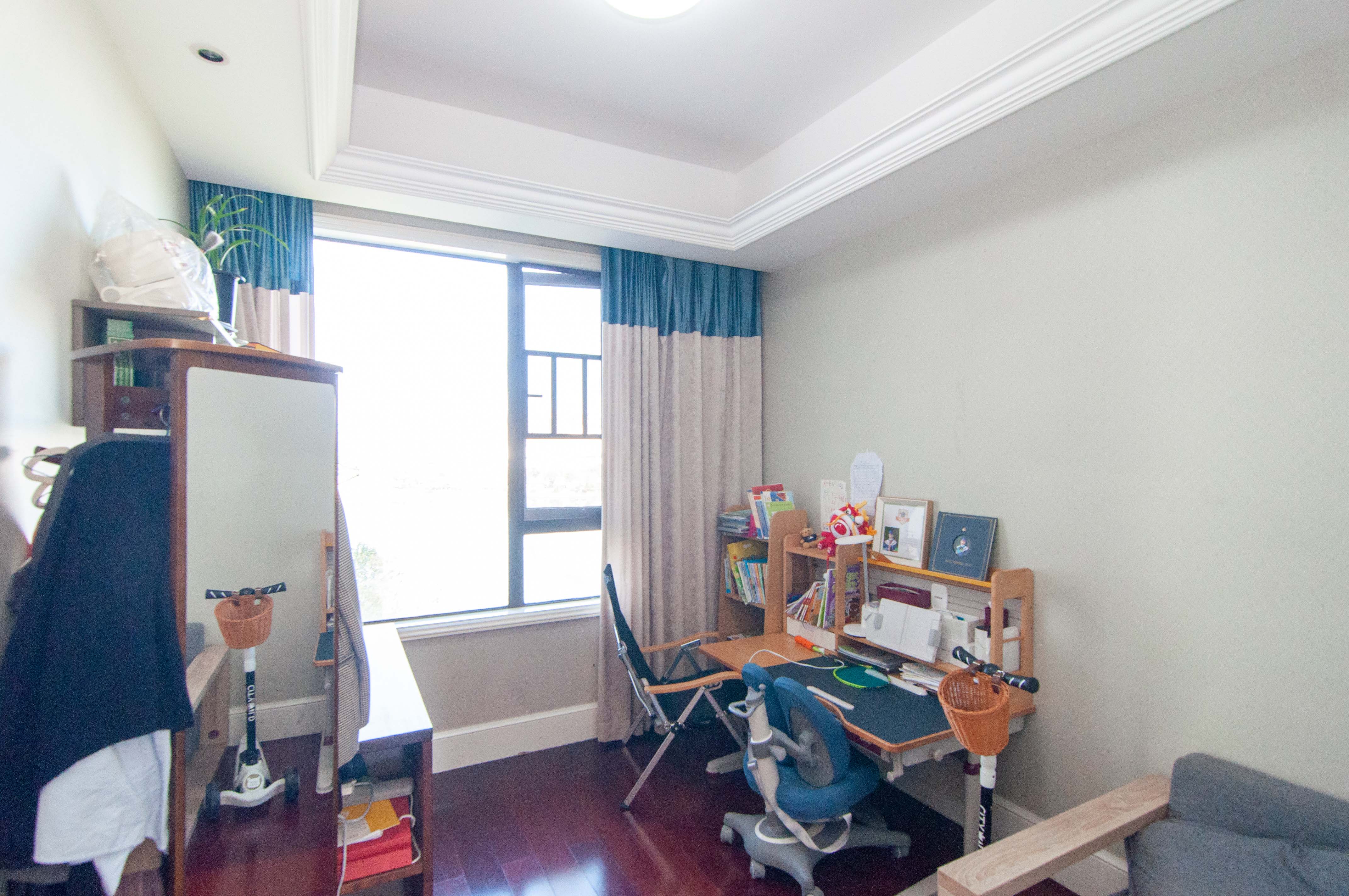 金茂梅溪湖  4室2厅2卫    360.0万其他